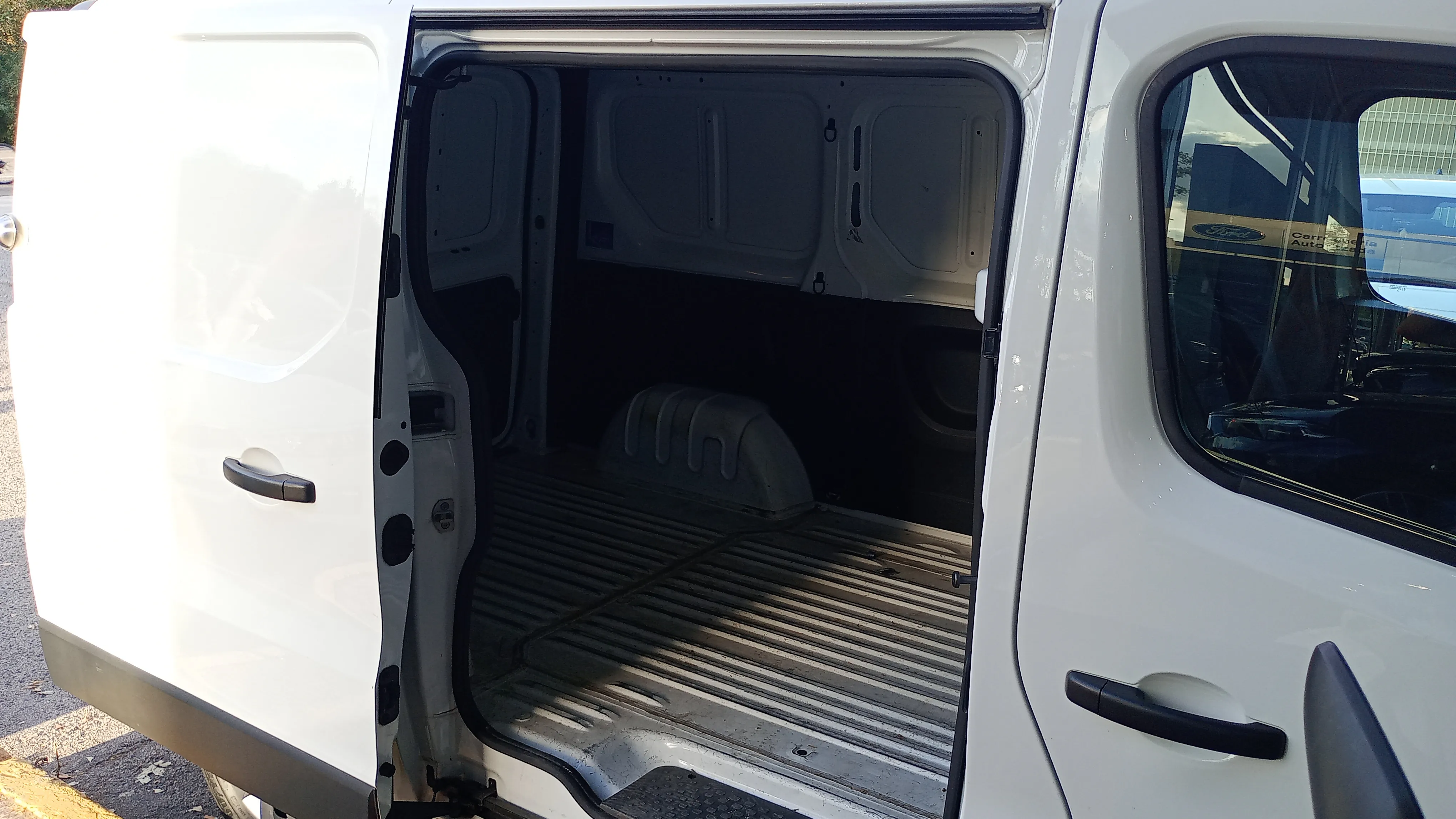 Nissan NV300 2.0dCi L1H1 Comfort Port+PIzq - foto 17