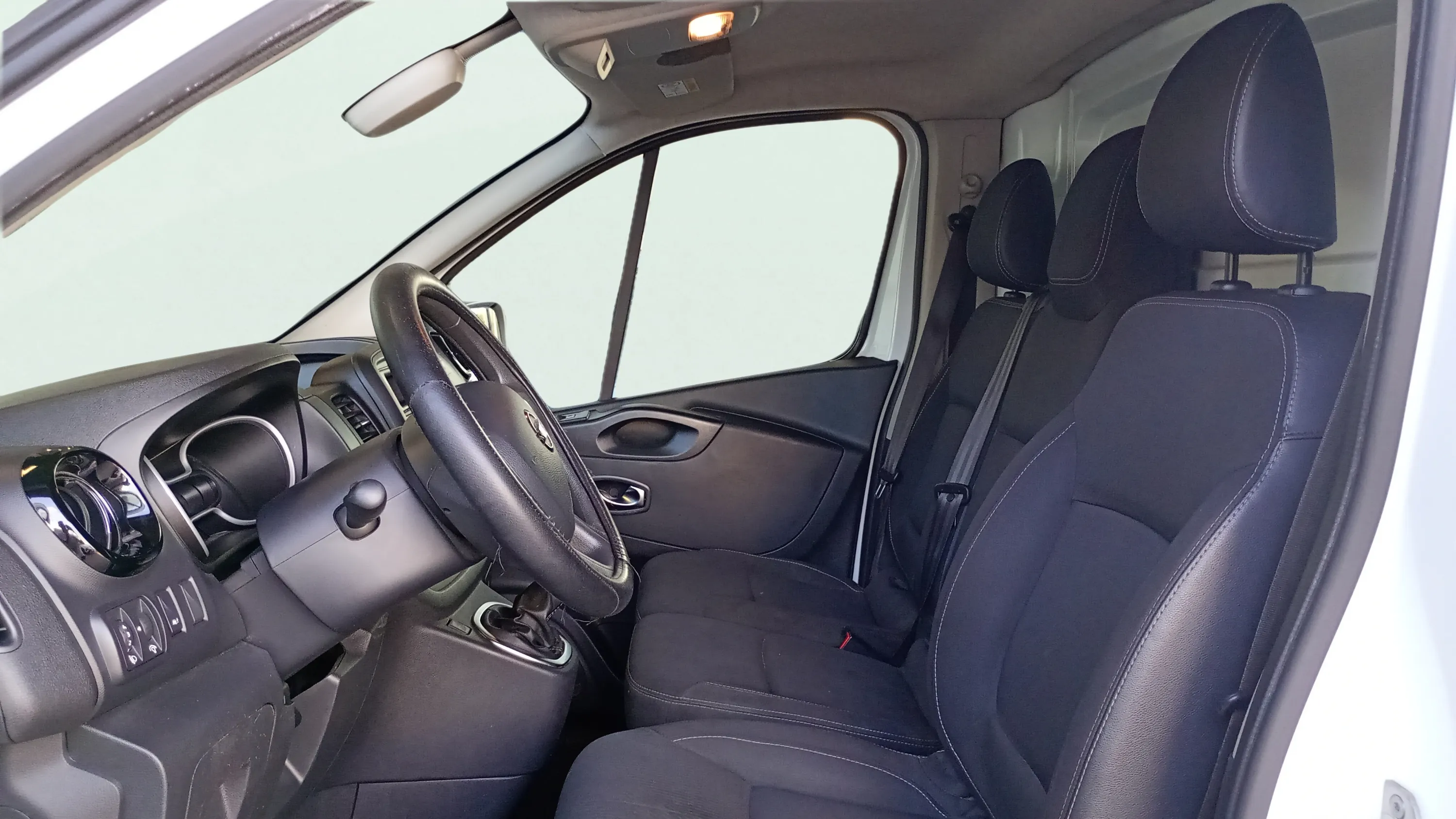 Nissan NV300 2.0dCi L1H1 Comfort Port+PIzq - foto 10
