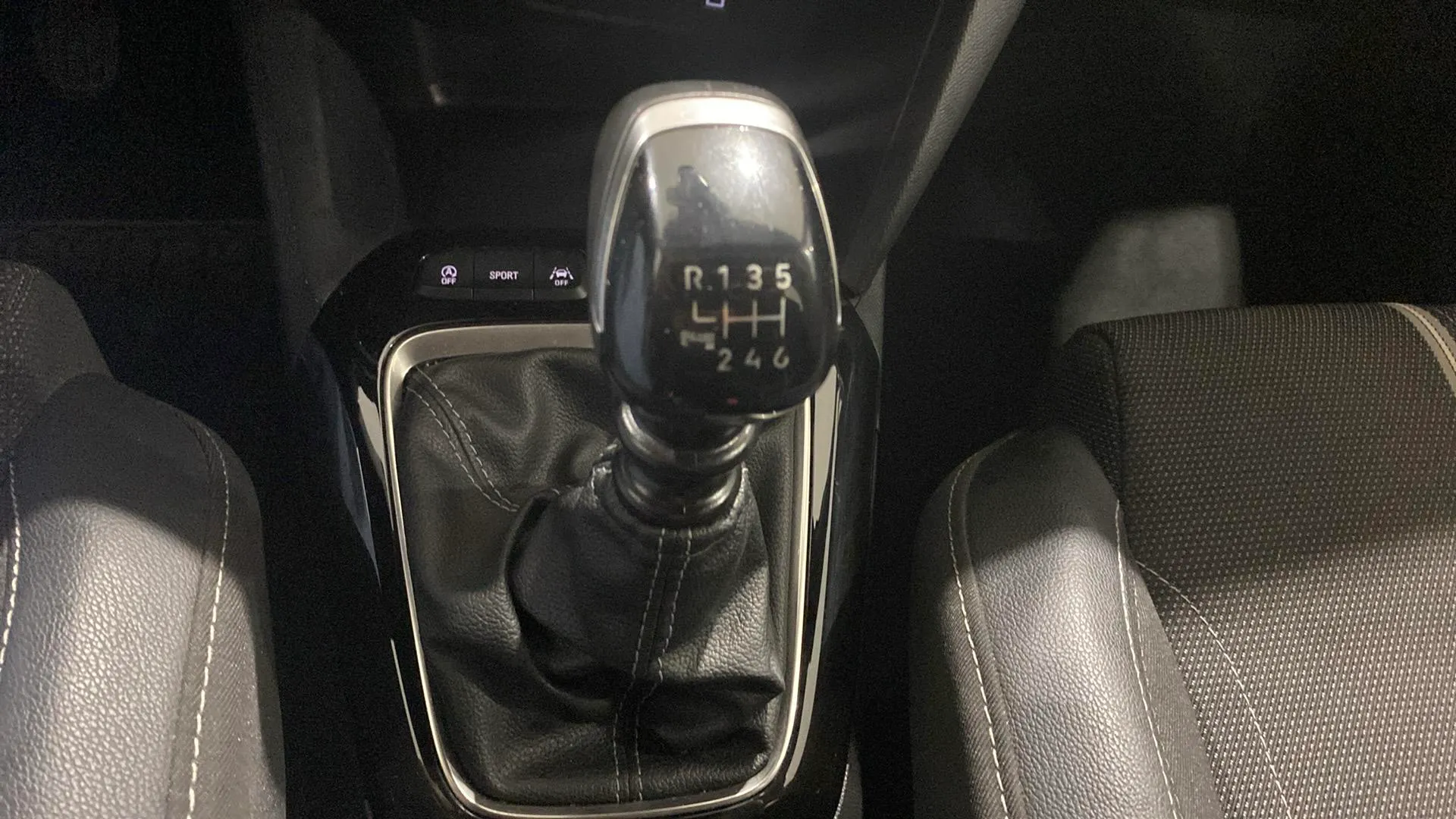 Opel Corsa 1.2T XHL GS - foto 22