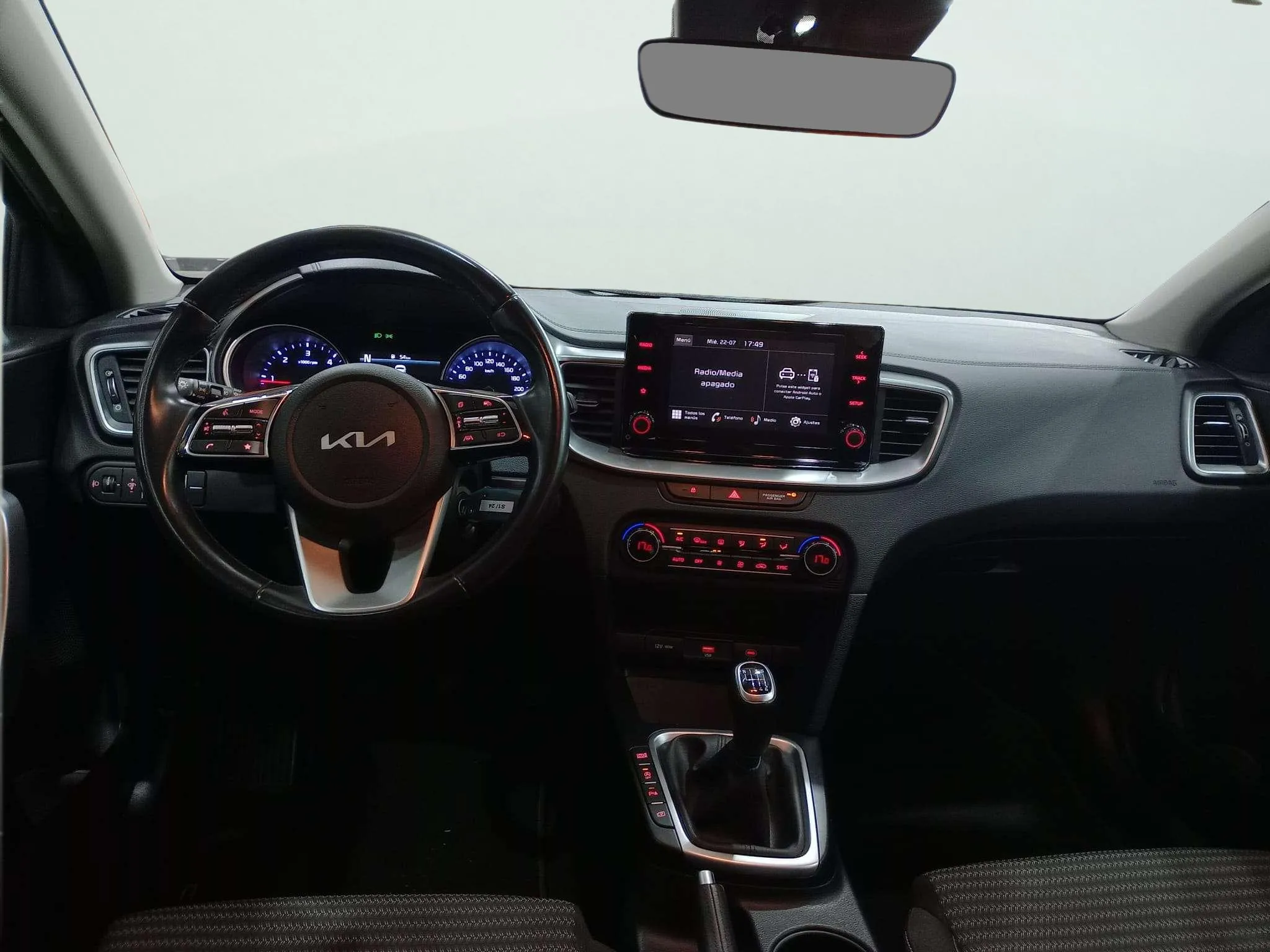 Kia Ceed 1.6 MHEV iMT Concept - foto 17
