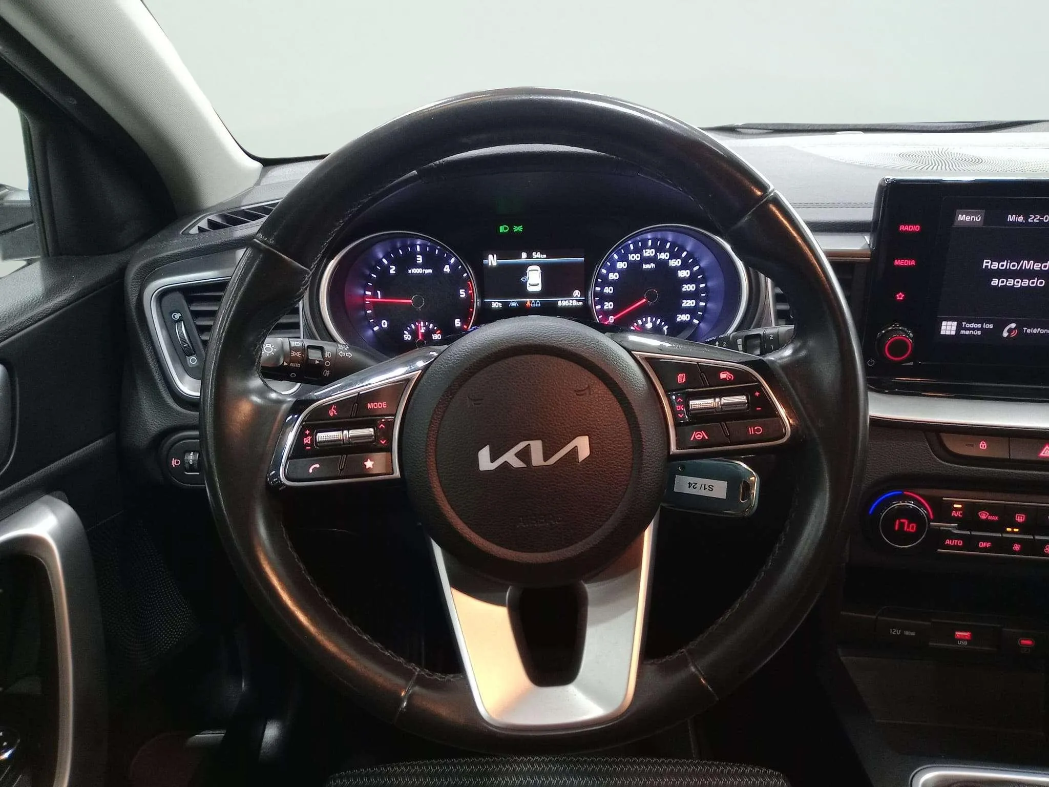 Kia Ceed 1.6 MHEV iMT Concept - foto 18