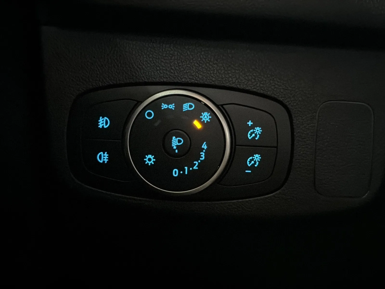 Ford Focus 1.0 EcoBoost ST-Line - foto 16