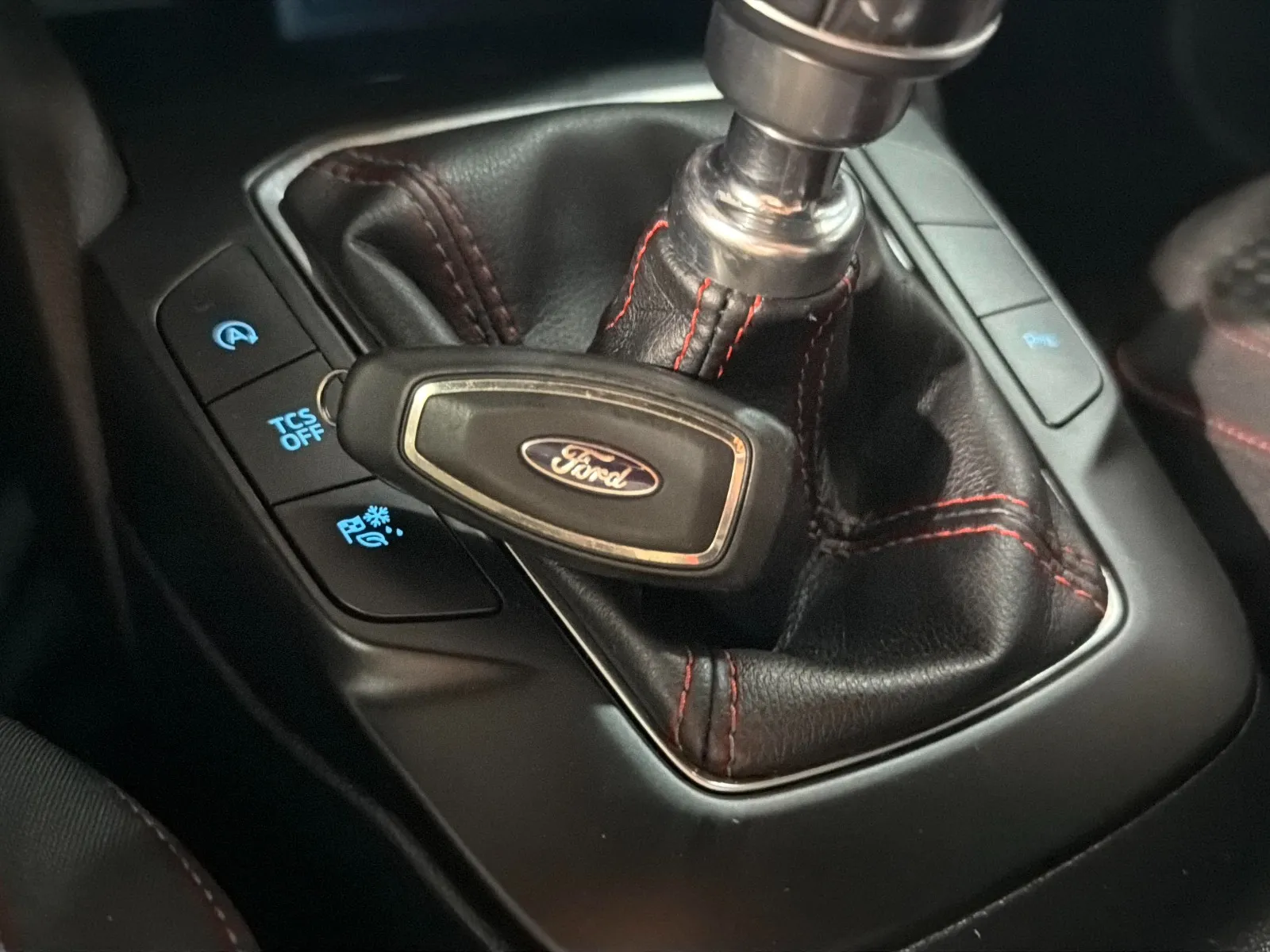 Ford Focus 1.0 EcoBoost ST-Line - foto 14