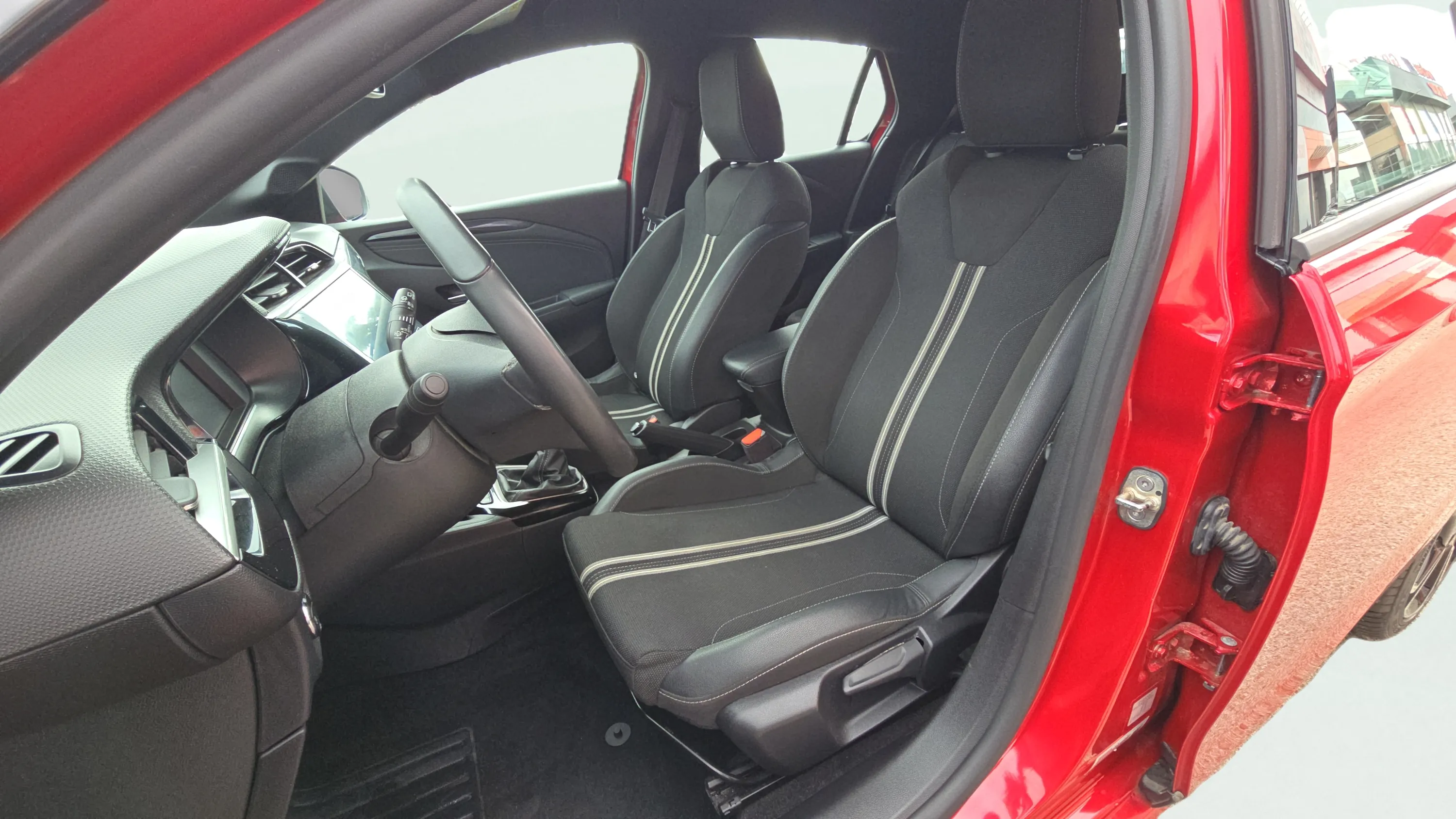 Opel Corsa 1.2T XHL GS - foto 11