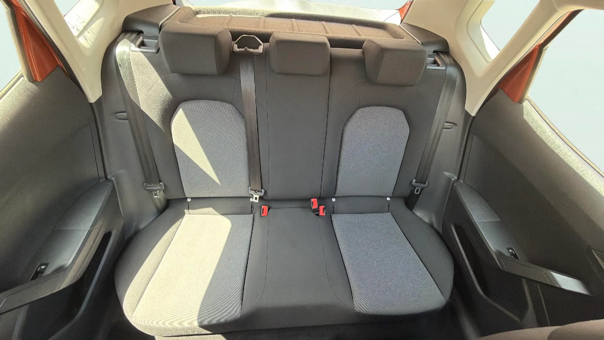 SEAT Arona 1.6 TDI Reference Plus Eco - foto 11