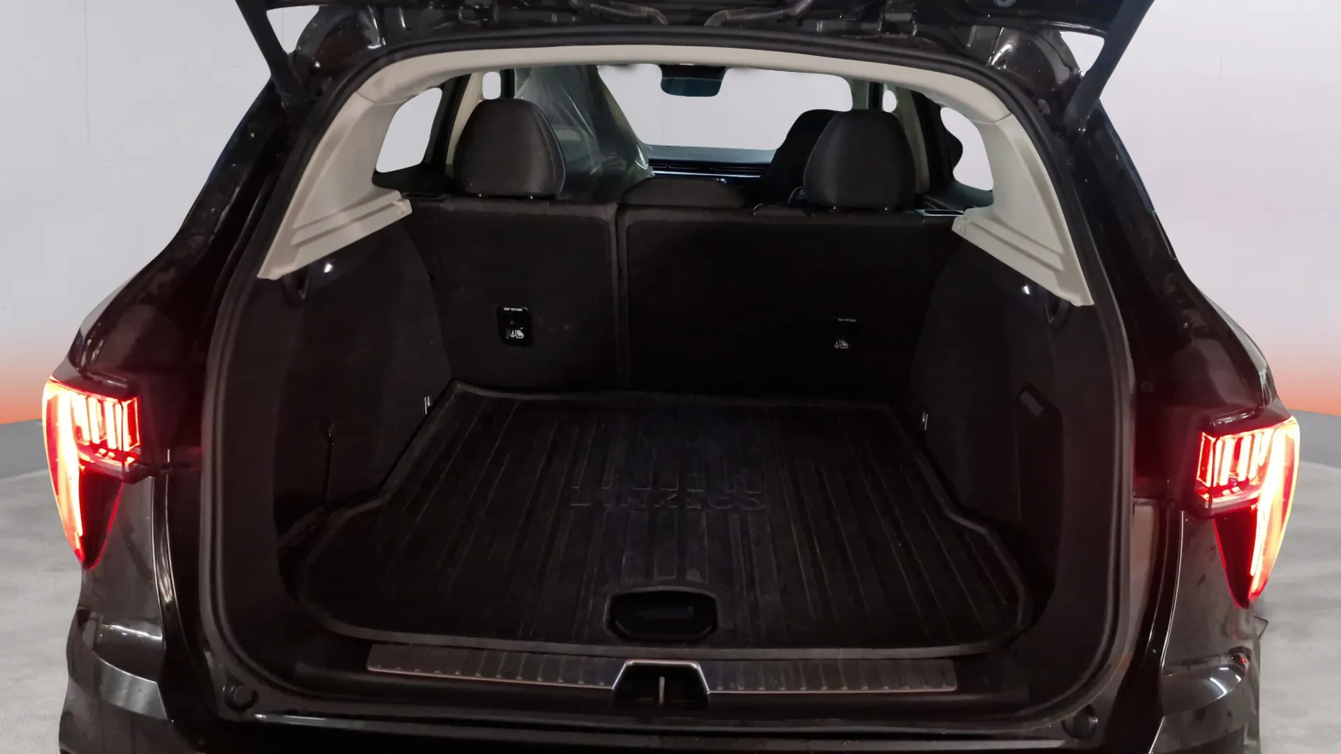 Lynk & Co 01 1.5 PHEV - foto 27