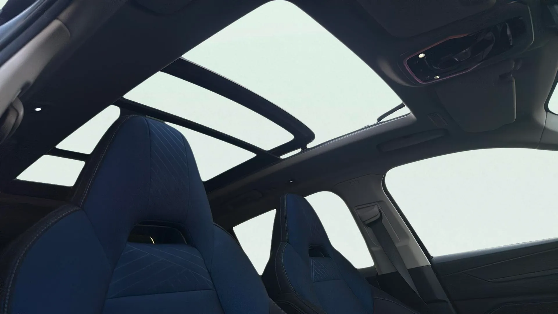 Lynk & Co 01 1.5 PHEV - foto 14