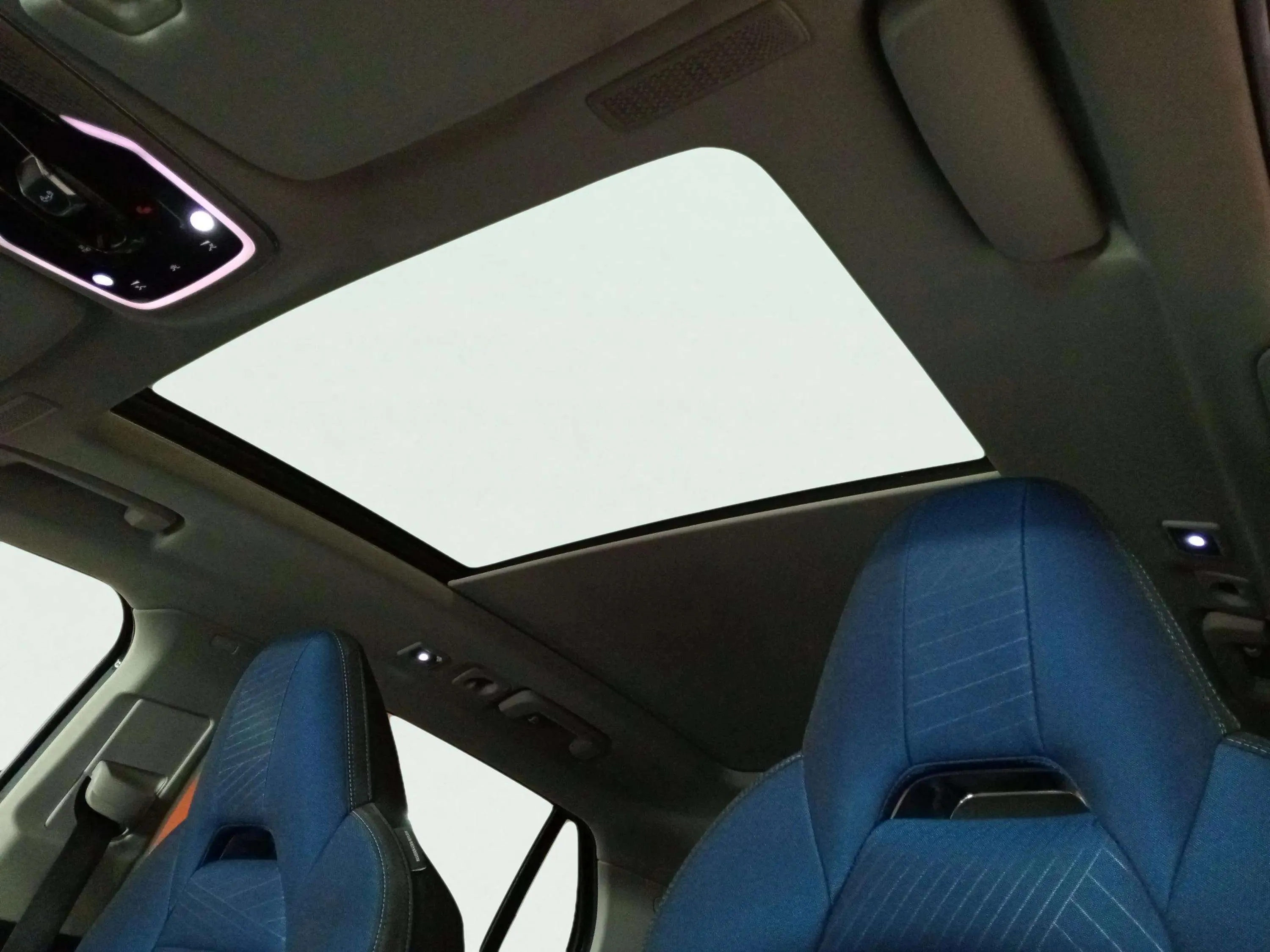 Lynk & Co 01 1.5 PHEV - foto 24