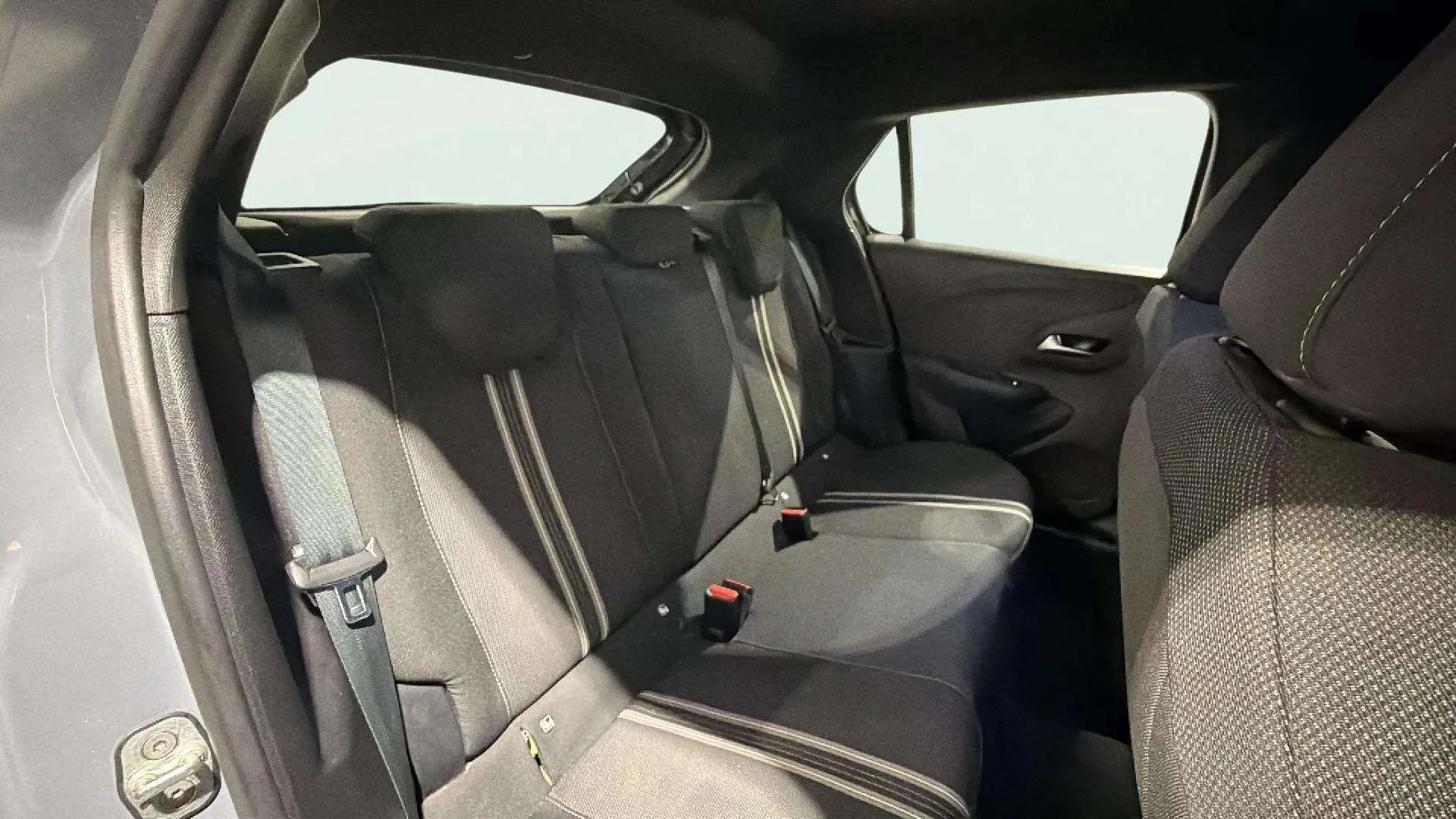 Opel Corsa 1.2T XHL GS - foto 16