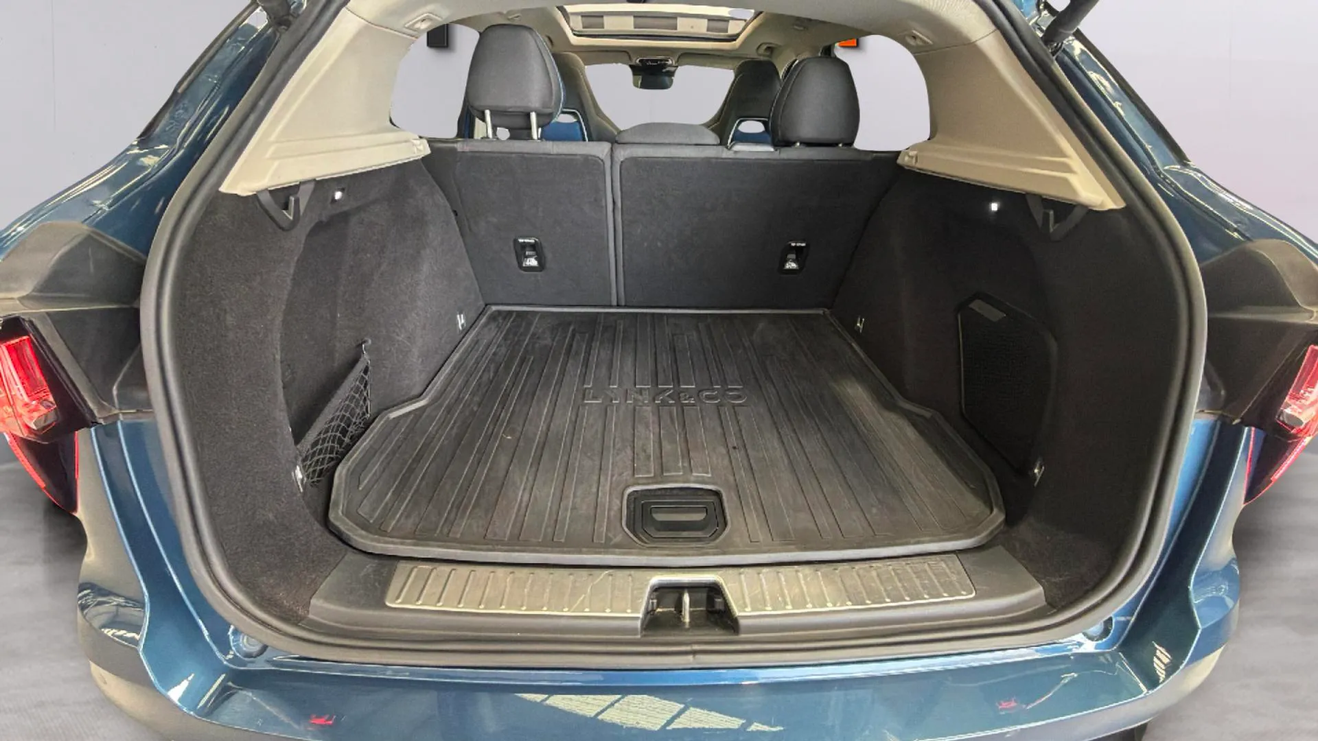 Lynk & Co 01 1.5 PHEV - foto 27
