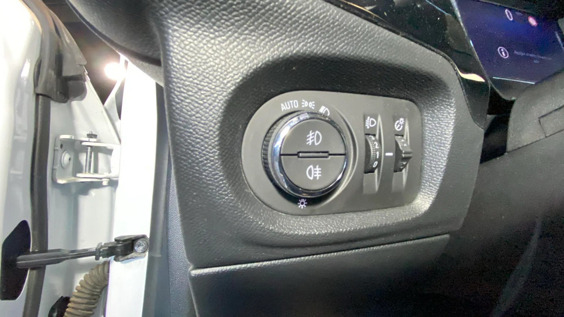 Opel Corsa 1.2T XHL GS - foto 34