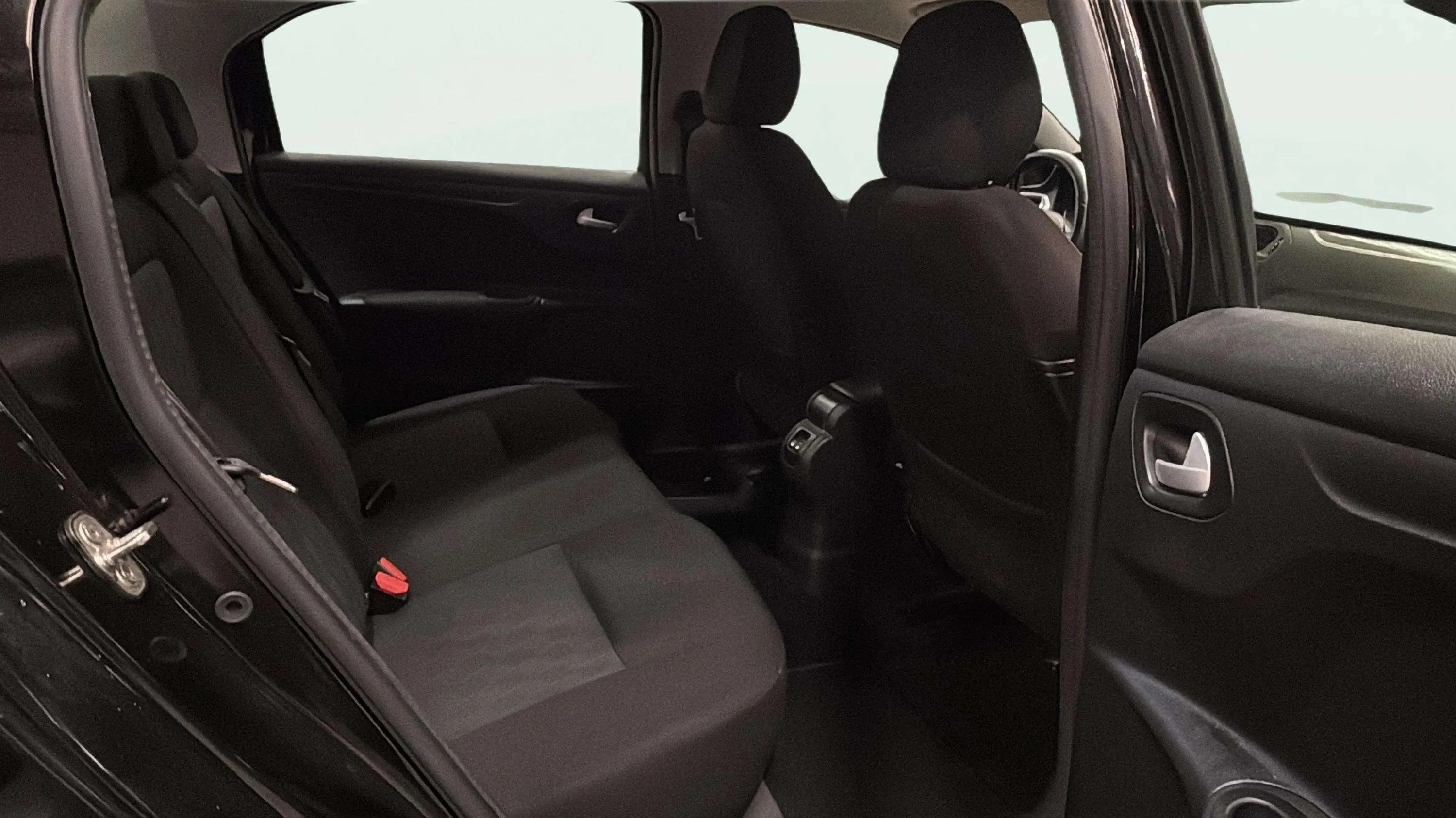 Citroën C-Elysée PureTech Shine - foto 21