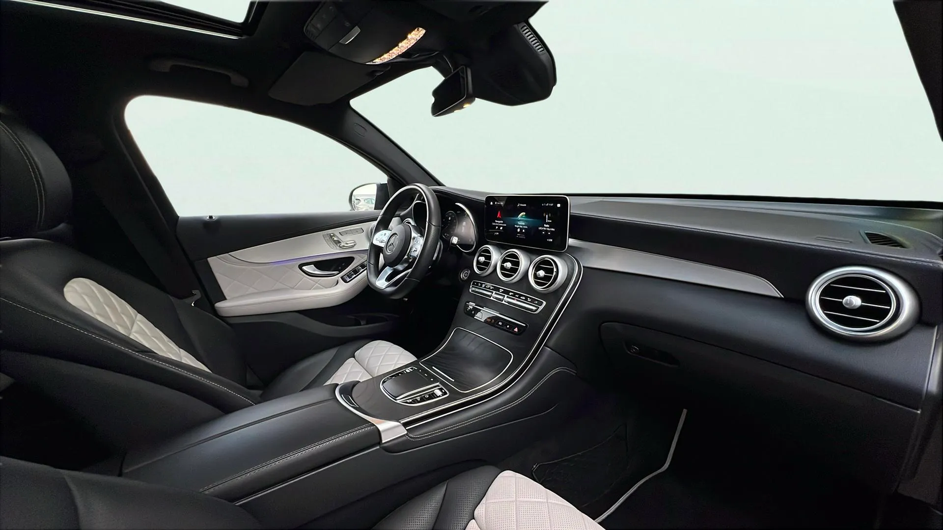 Mercedes-Benz GLC 300 e 4MATIC - foto 10