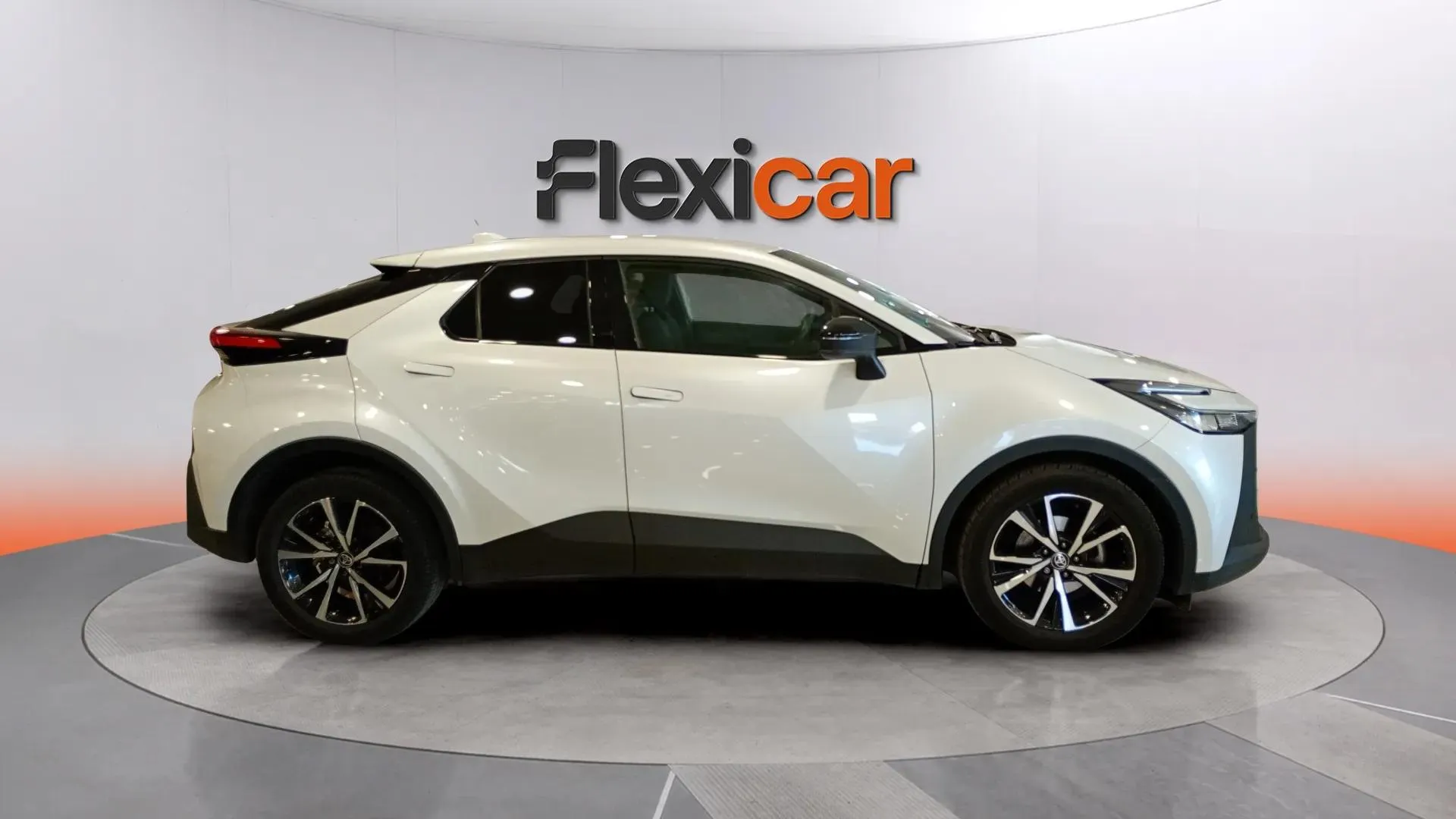 Toyota C-HR 1.8 140H Advance - foto 2
