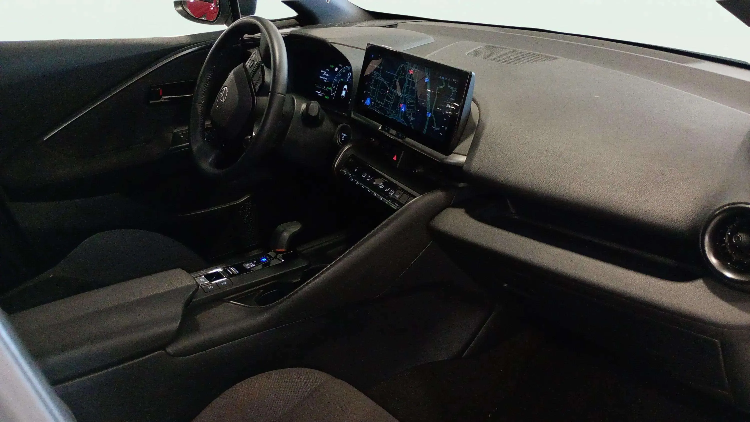 Toyota C-HR 1.8 140H Advance - foto 19