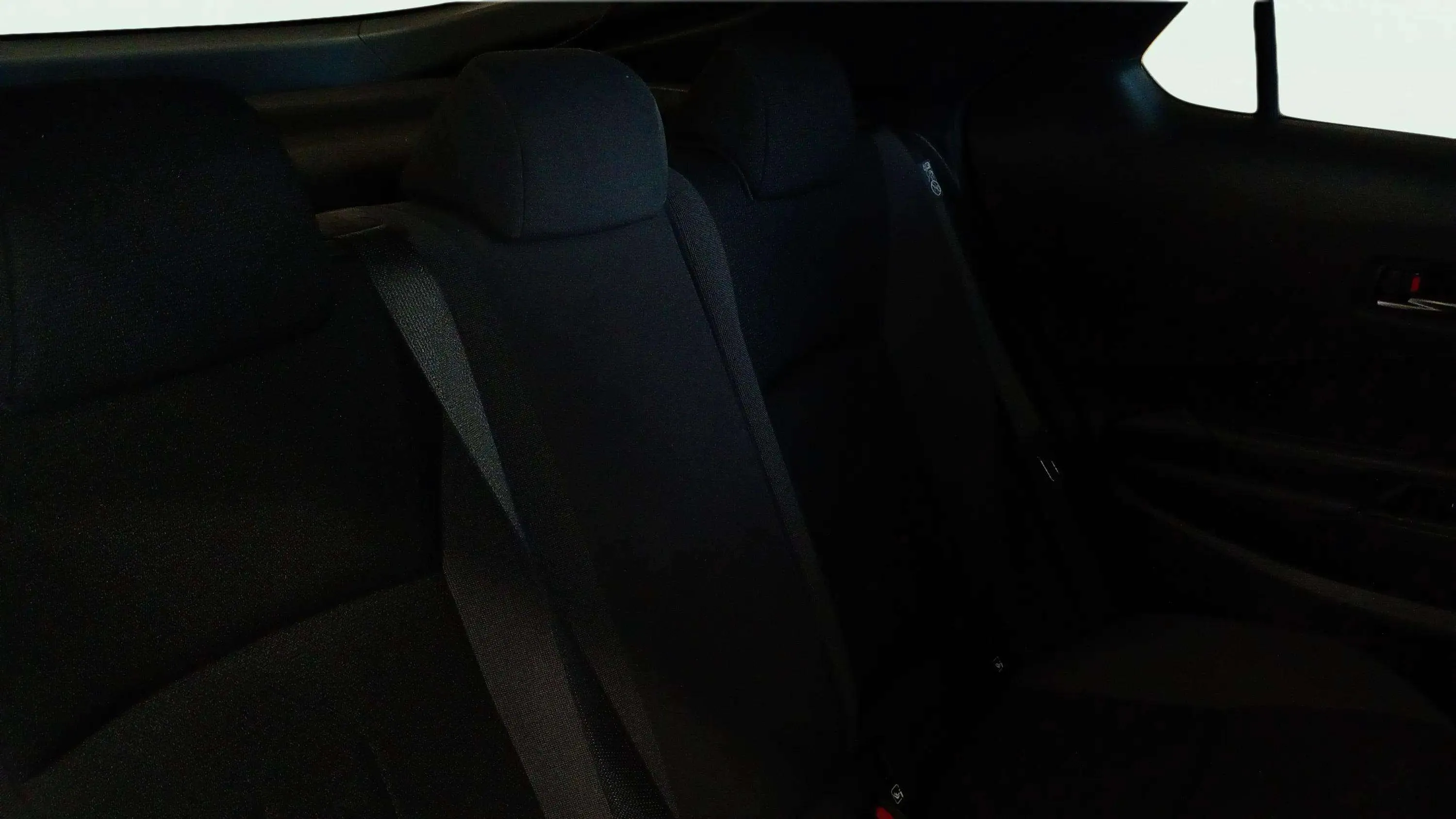 Toyota C-HR 1.8 140H Advance - foto 18