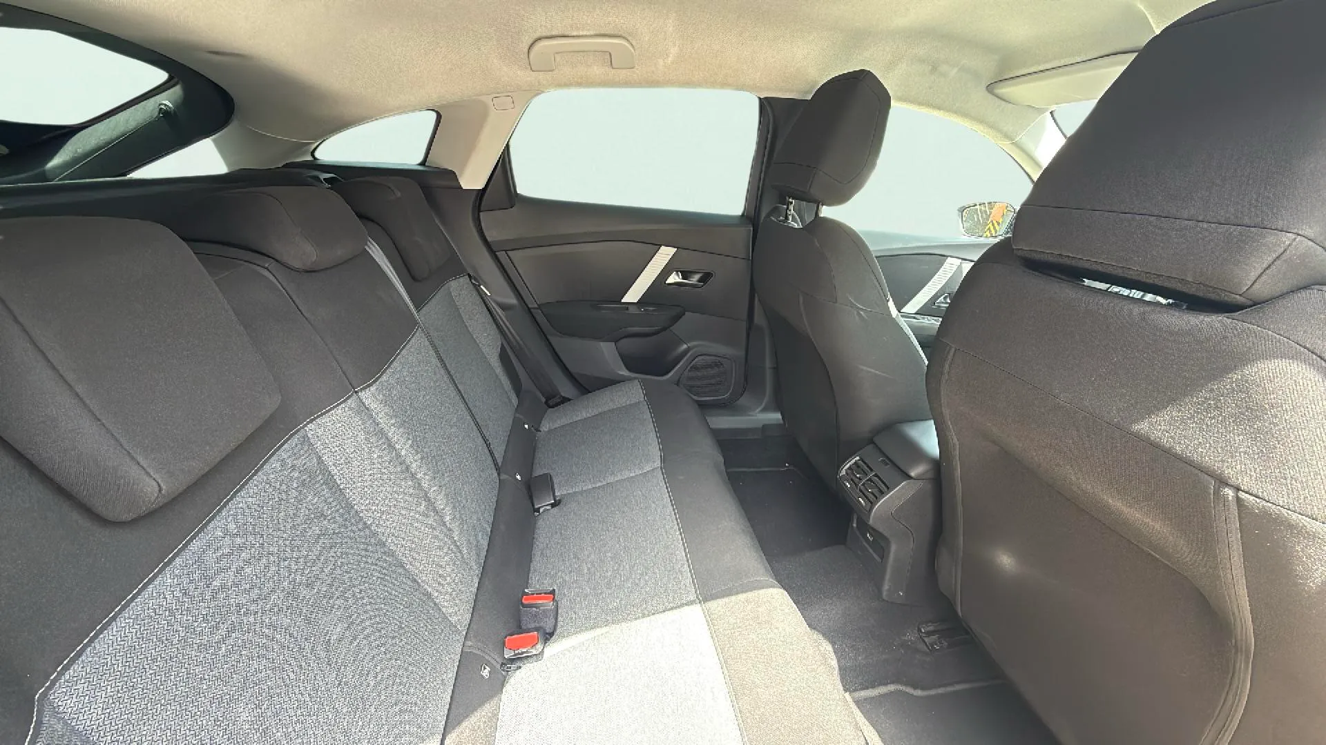 Citroën C4 BlueHDi 110 Feel Pack - foto 19