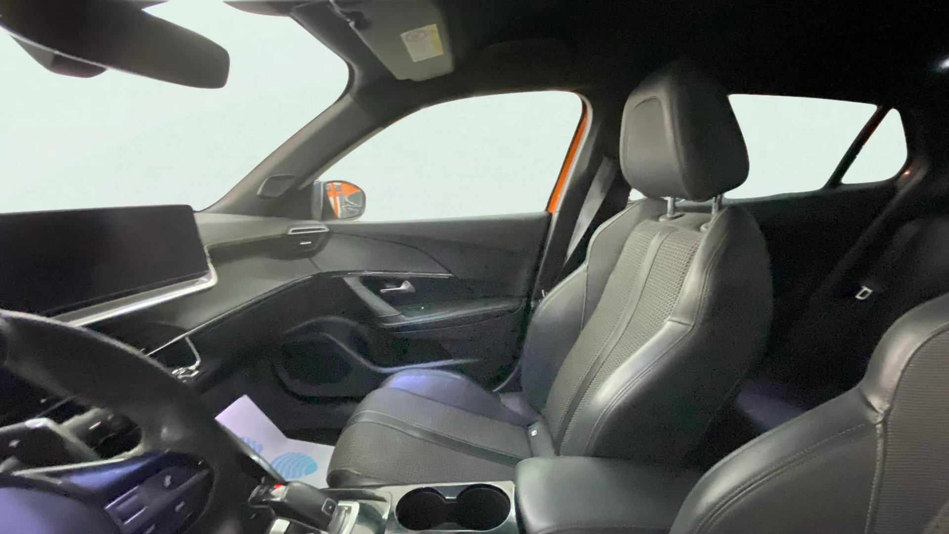 Peugeot 2008 GT Line PureTech 130 EAT8 - foto 15