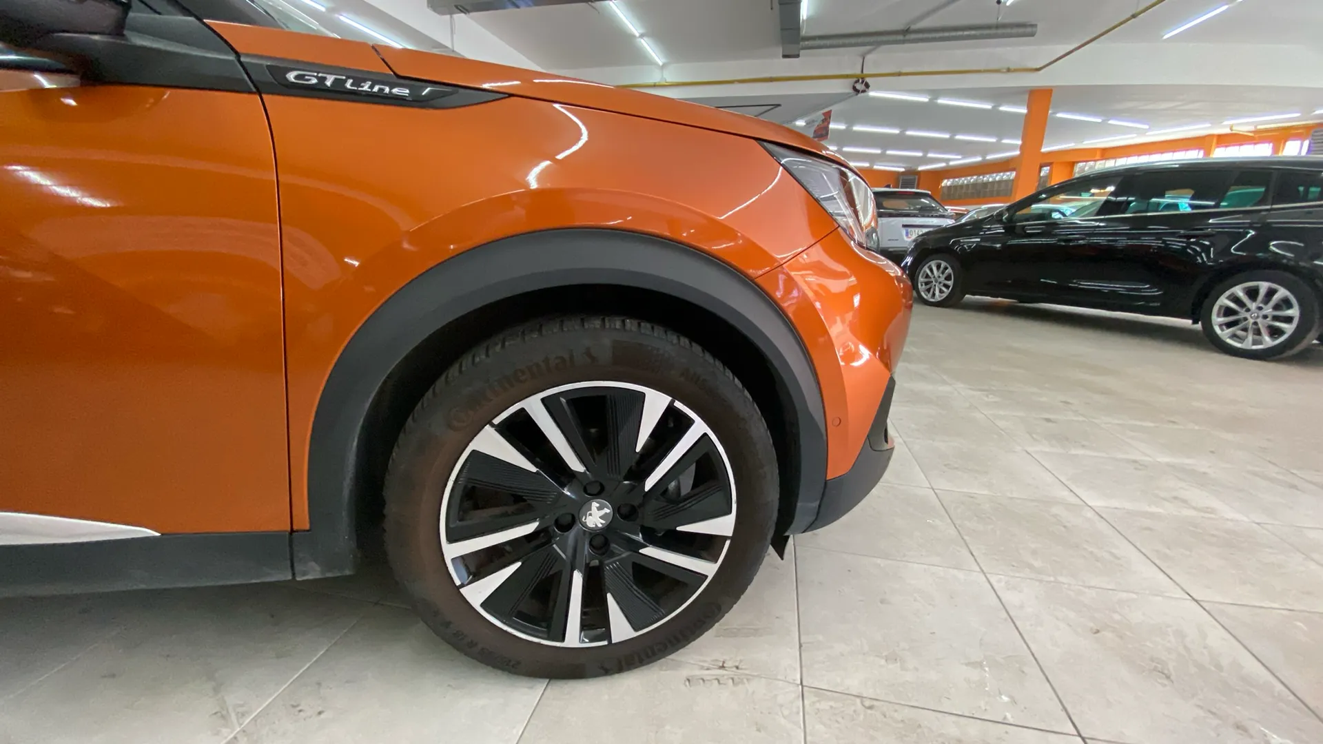 Peugeot 2008 GT Line PureTech 130 EAT8 - foto 17