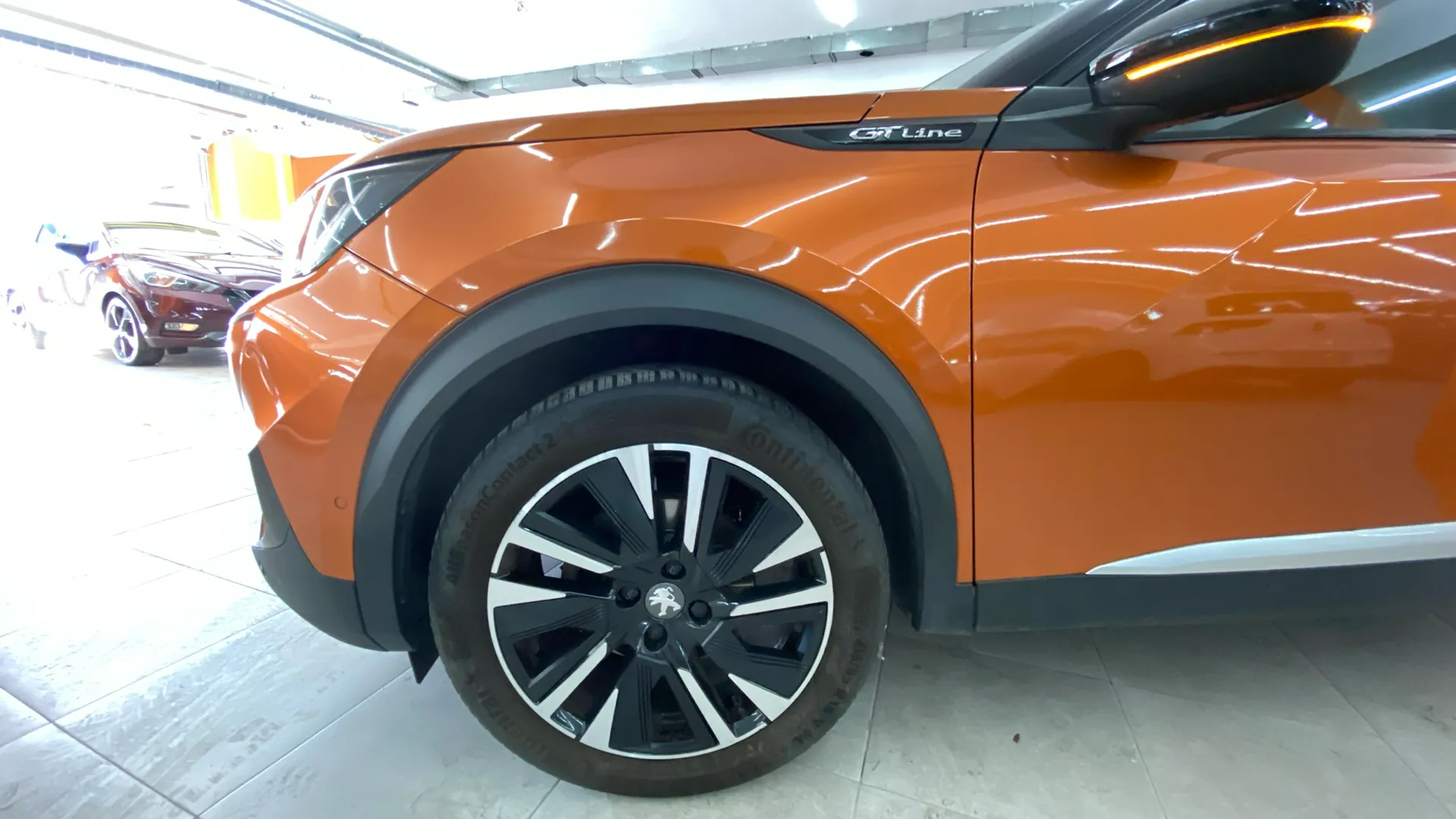 Peugeot 2008 GT Line PureTech 130 EAT8 - foto 18