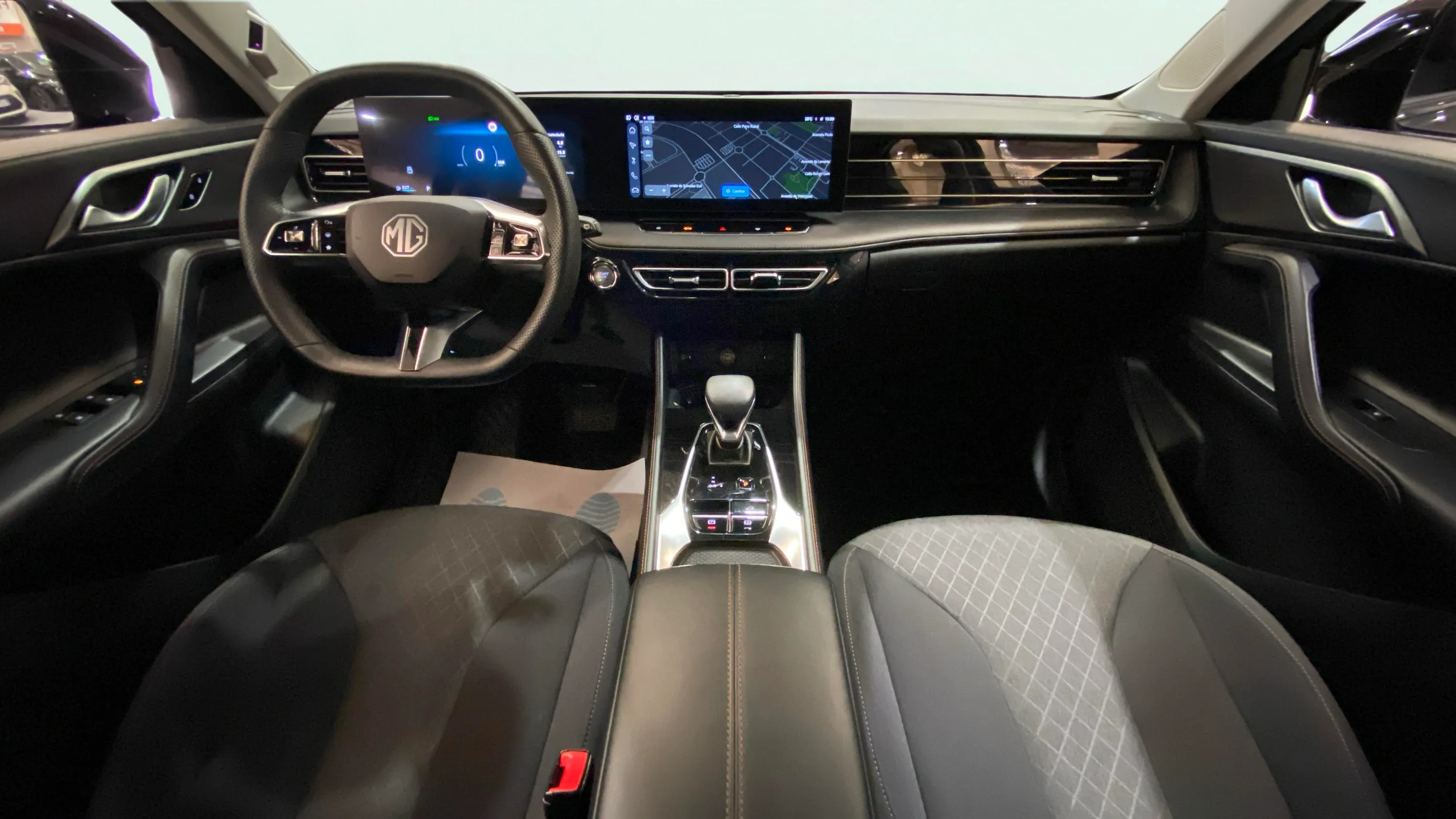 MG HS 1.5T Comfort DCT - foto 14