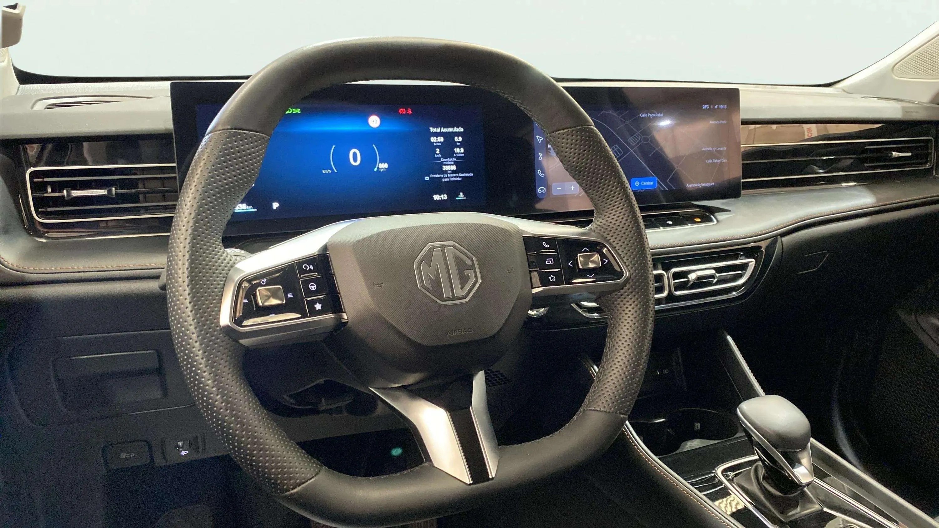 MG HS 1.5T Comfort DCT - foto 32