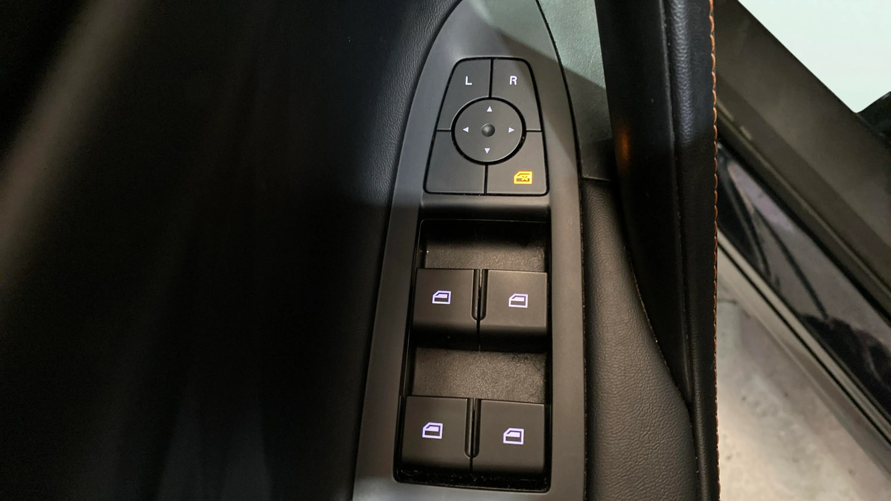 MG HS 1.5T Comfort DCT - foto 17