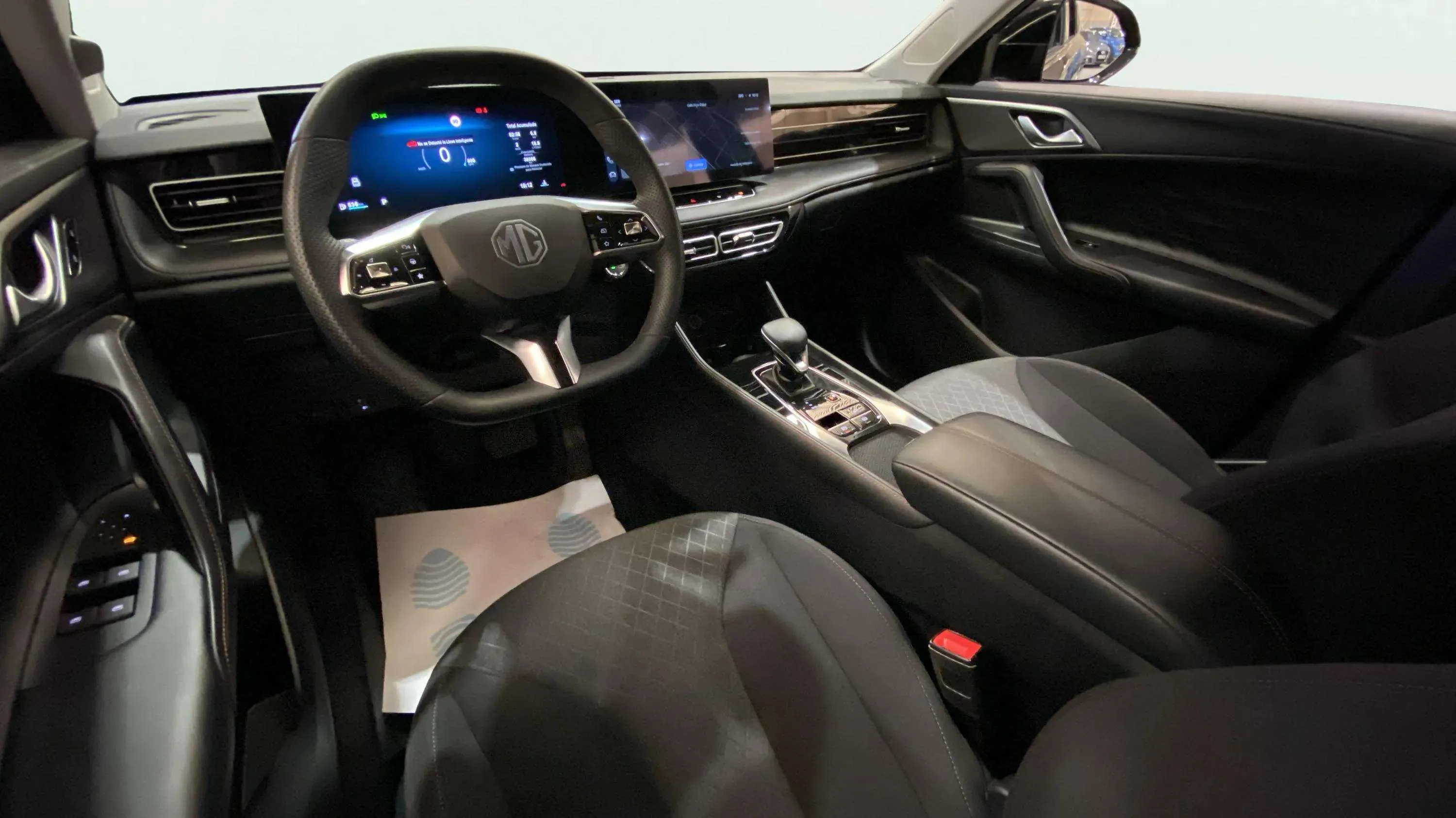 MG HS 1.5T Comfort DCT - foto 31