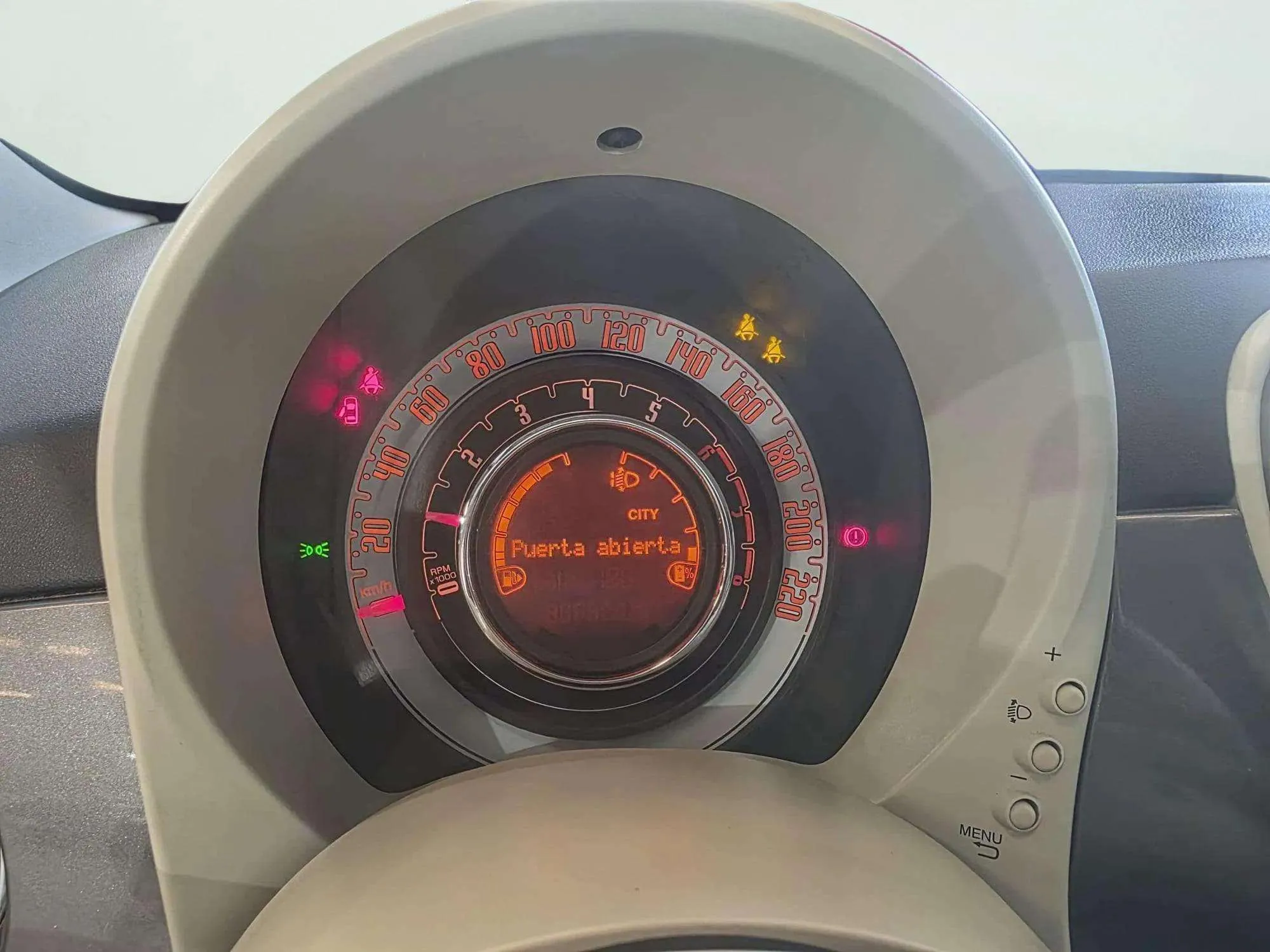 Fiat 500 Dolcevita 1.0 Hybrid - foto 11