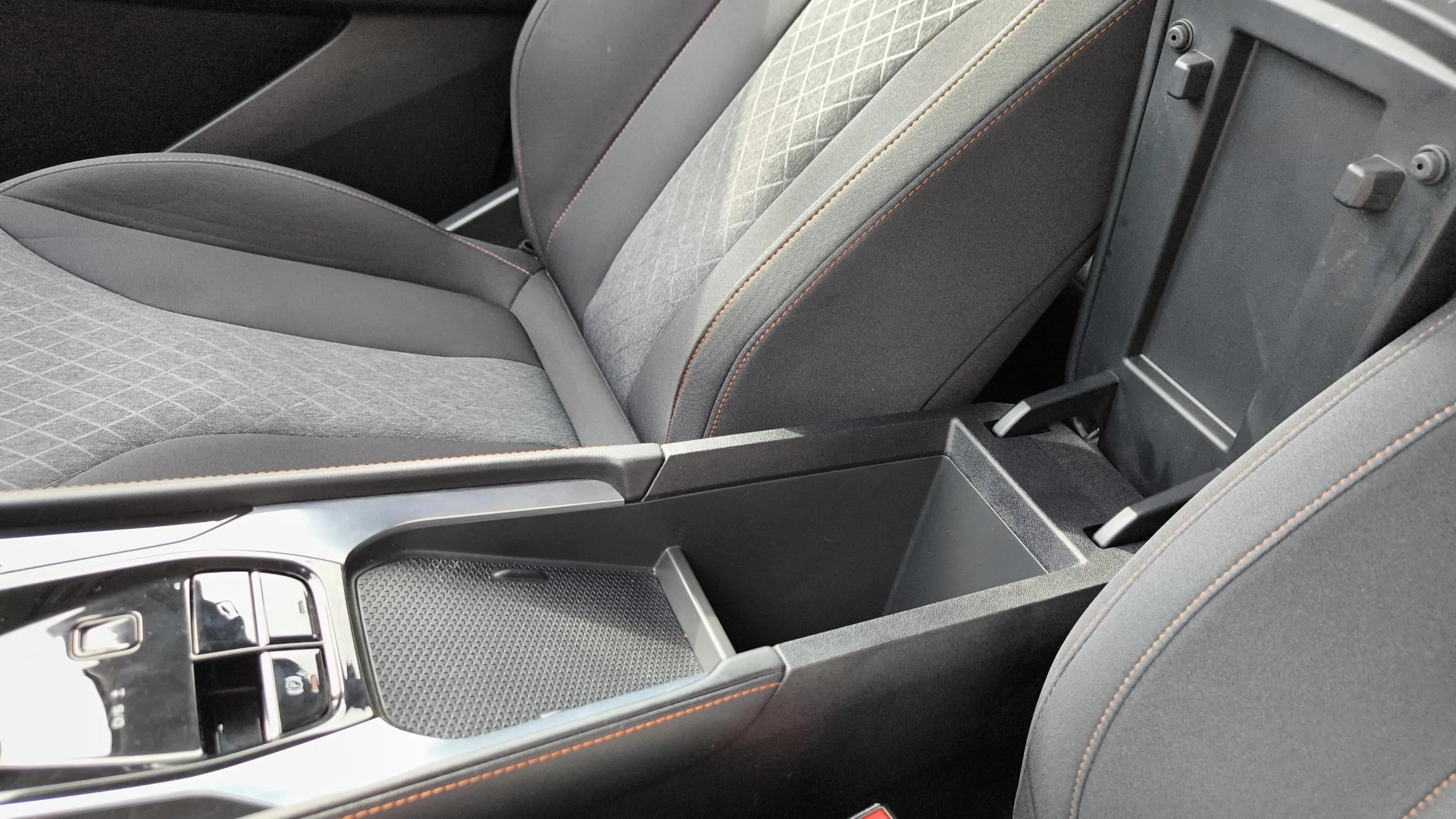 MG HS 1.5T Comfort - foto 39