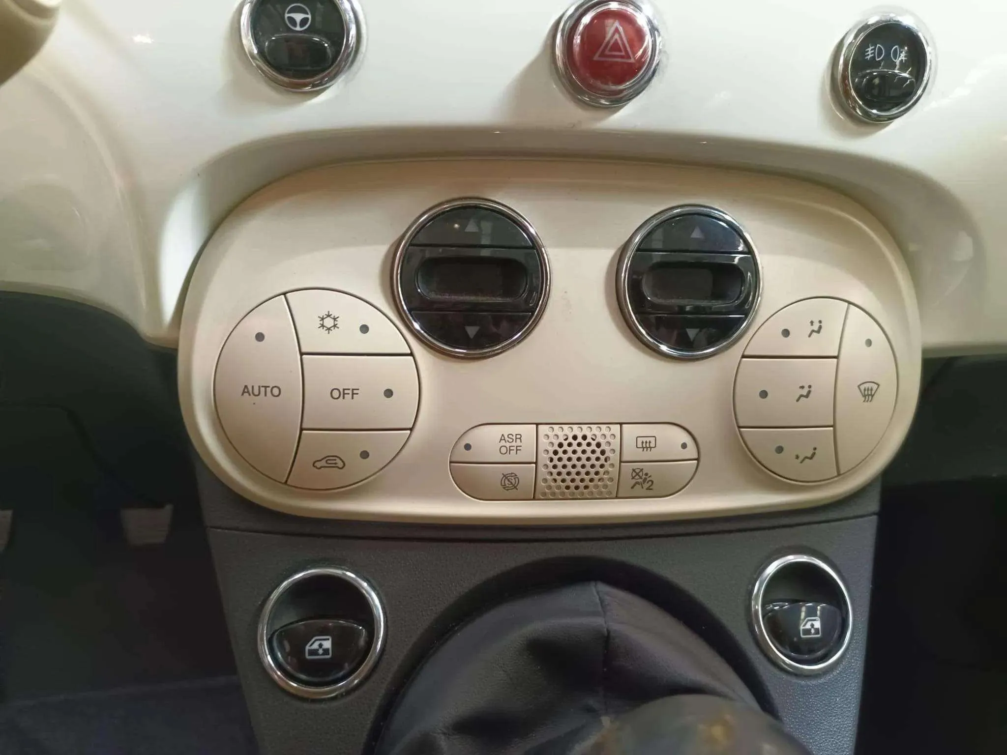 Fiat 500 Dolcevita 1.0 Hybrid - foto 12