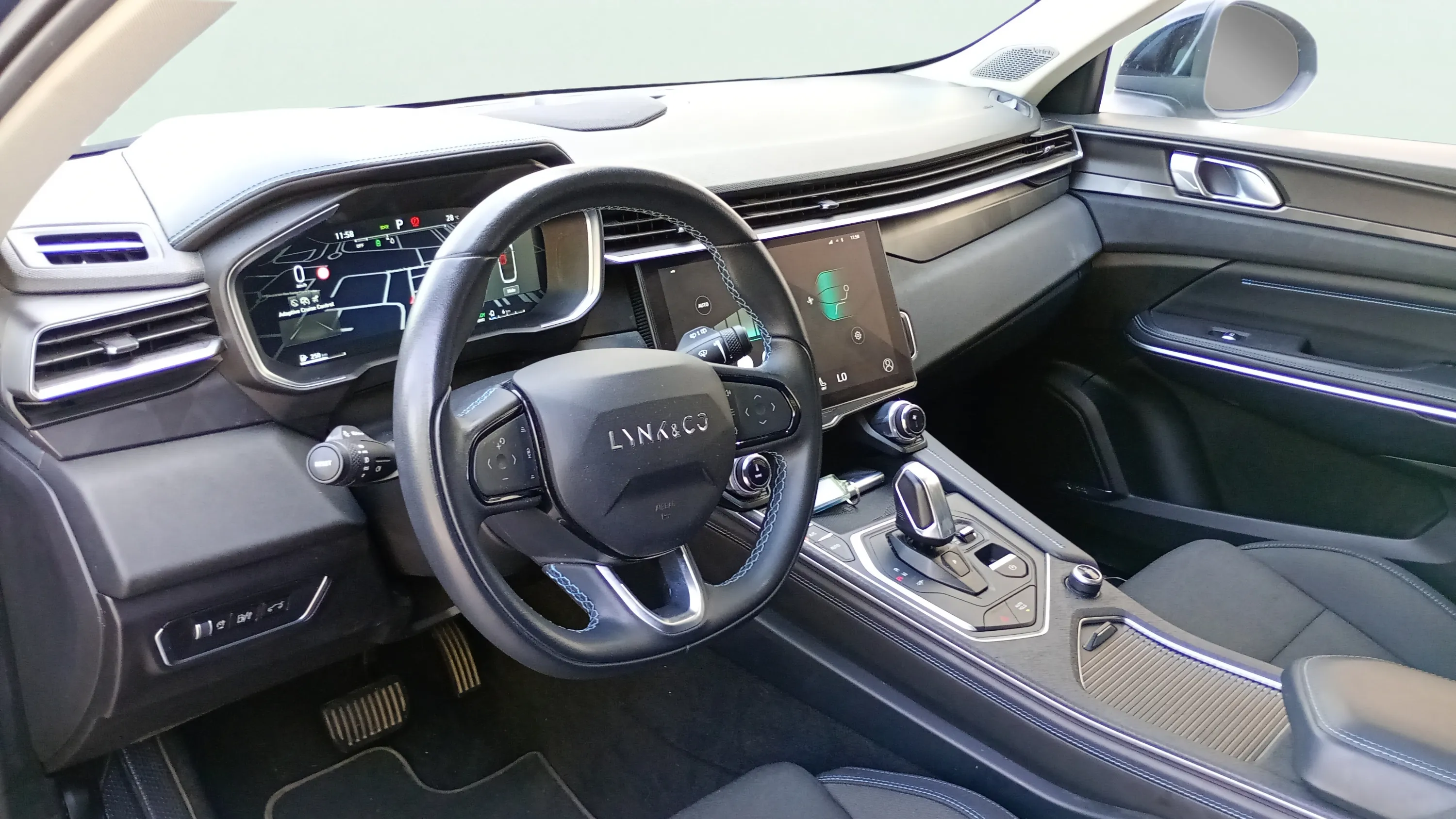 Lynk & Co 01 1.5 PHEV - foto 10