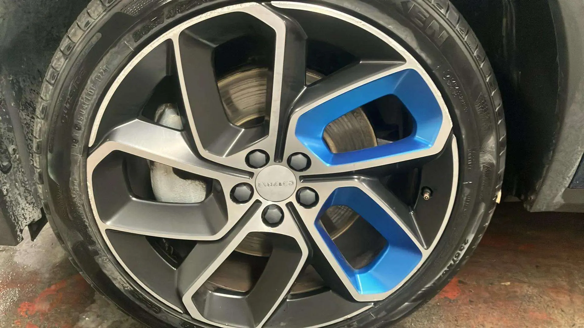 Lynk & Co 01 1.5 PHEV 3. - foto 23