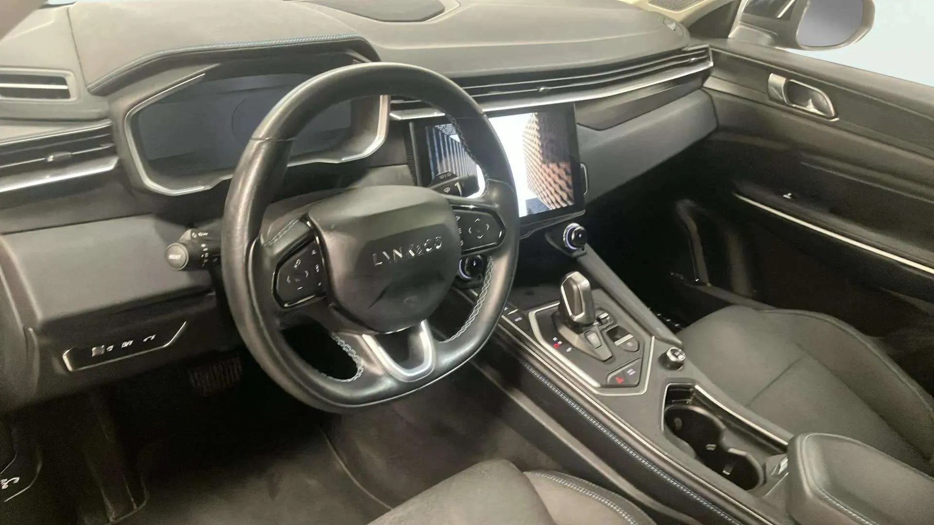 Lynk & Co 01 1.5 PHEV 3. - foto 9