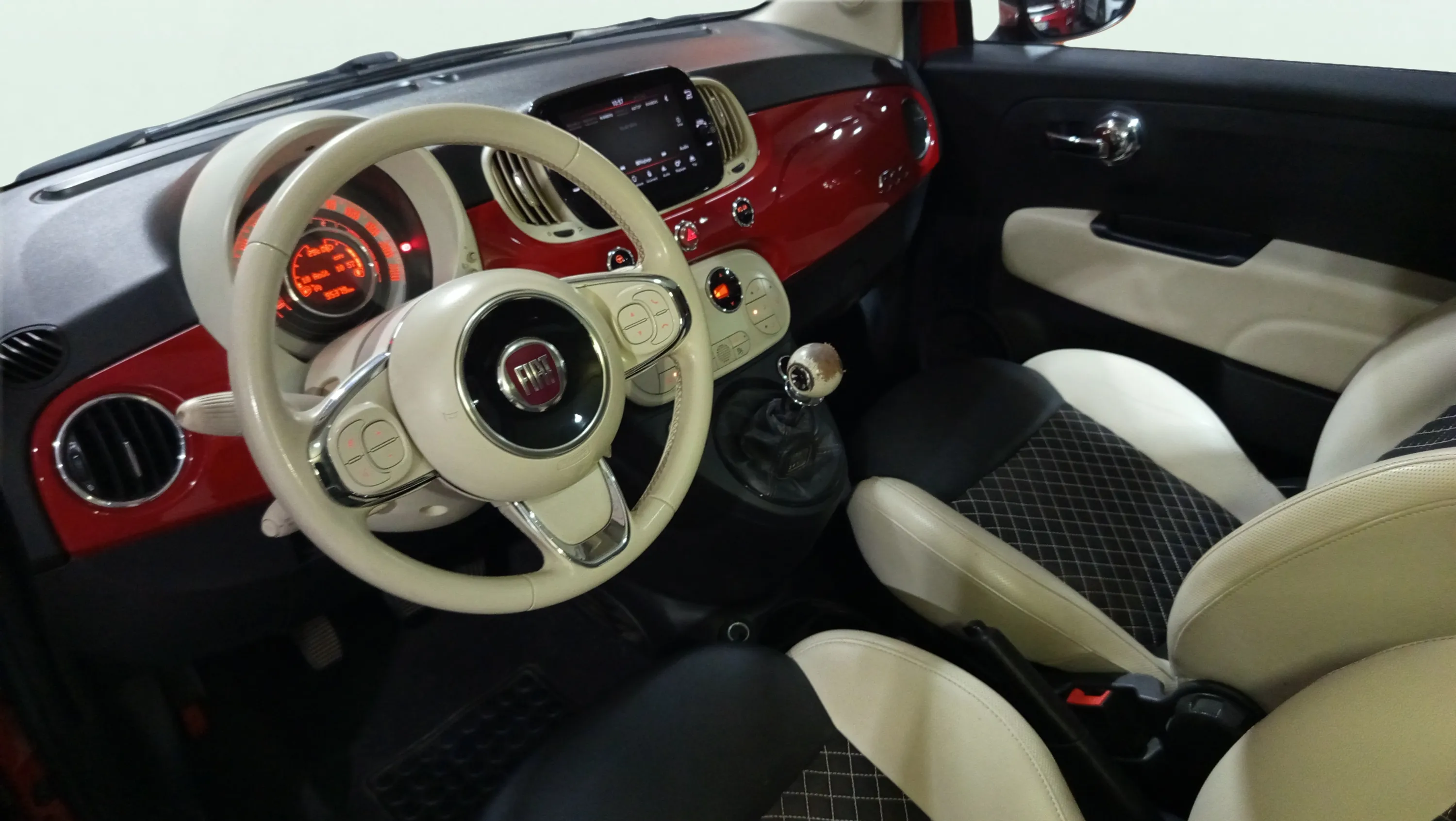 Fiat 500 Dolcevita 1.0 Hybrid - foto 17