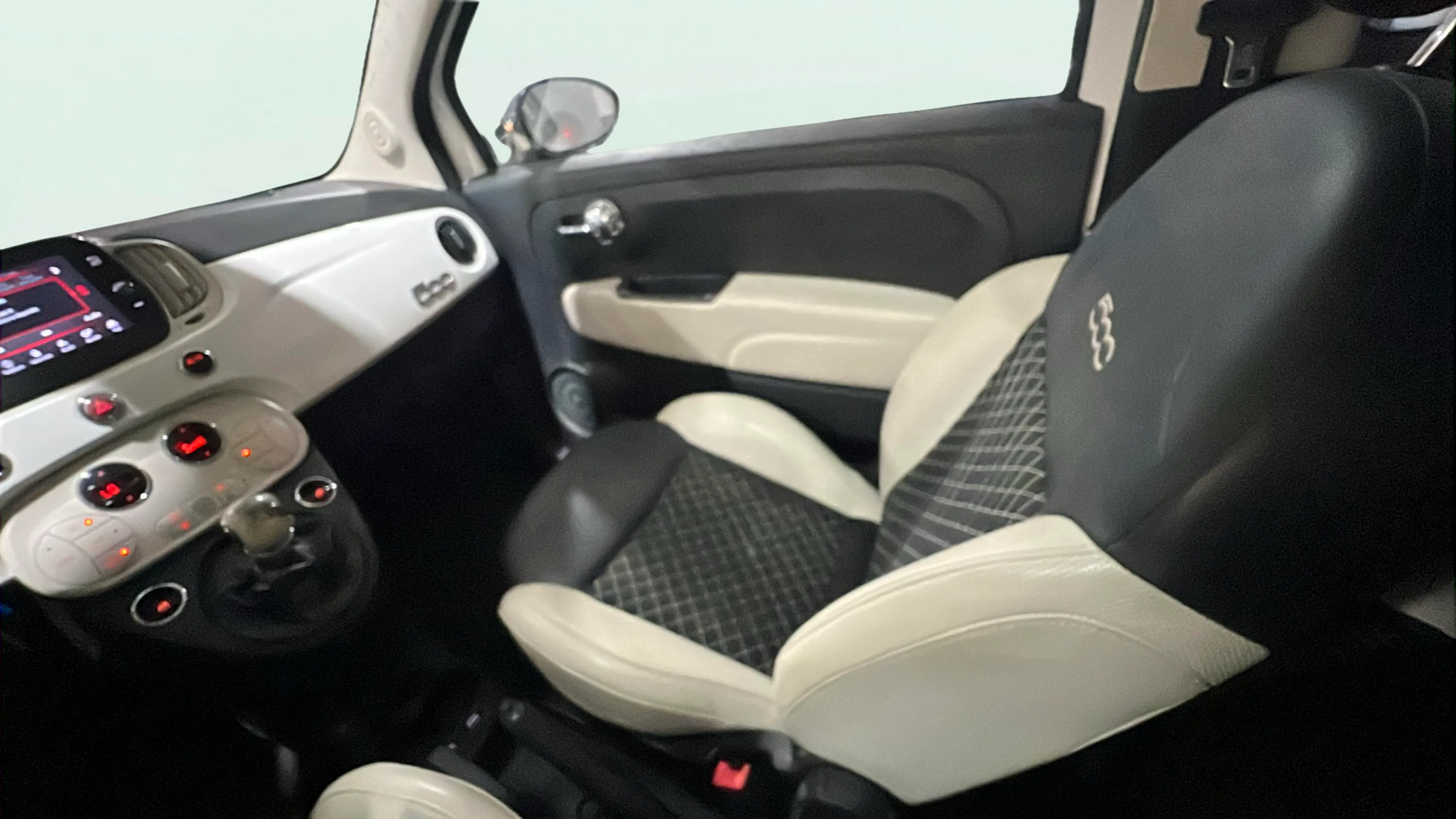Fiat 500 Dolcevita 1.0 Hybrid - foto 11