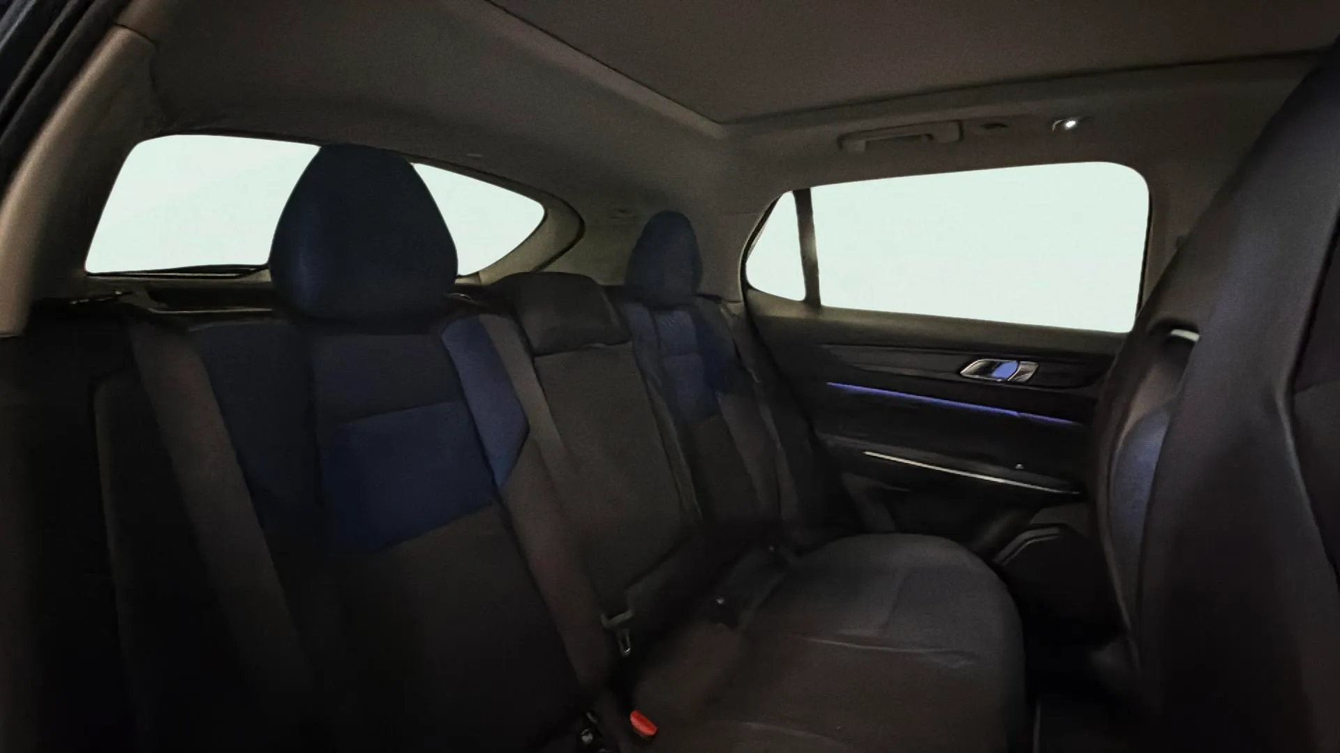 Lynk & Co 01 1.5 PHEV - foto 16