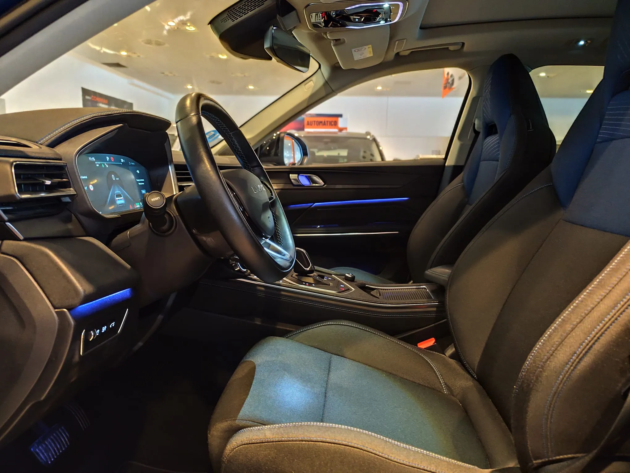 Lynk & Co 01 1.5 PHEV - foto 10