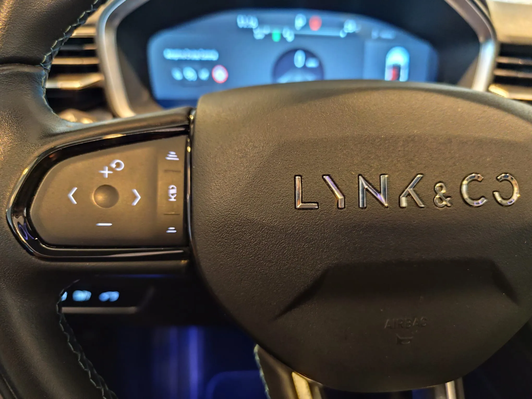 Lynk & Co 01 1.5 PHEV - foto 11