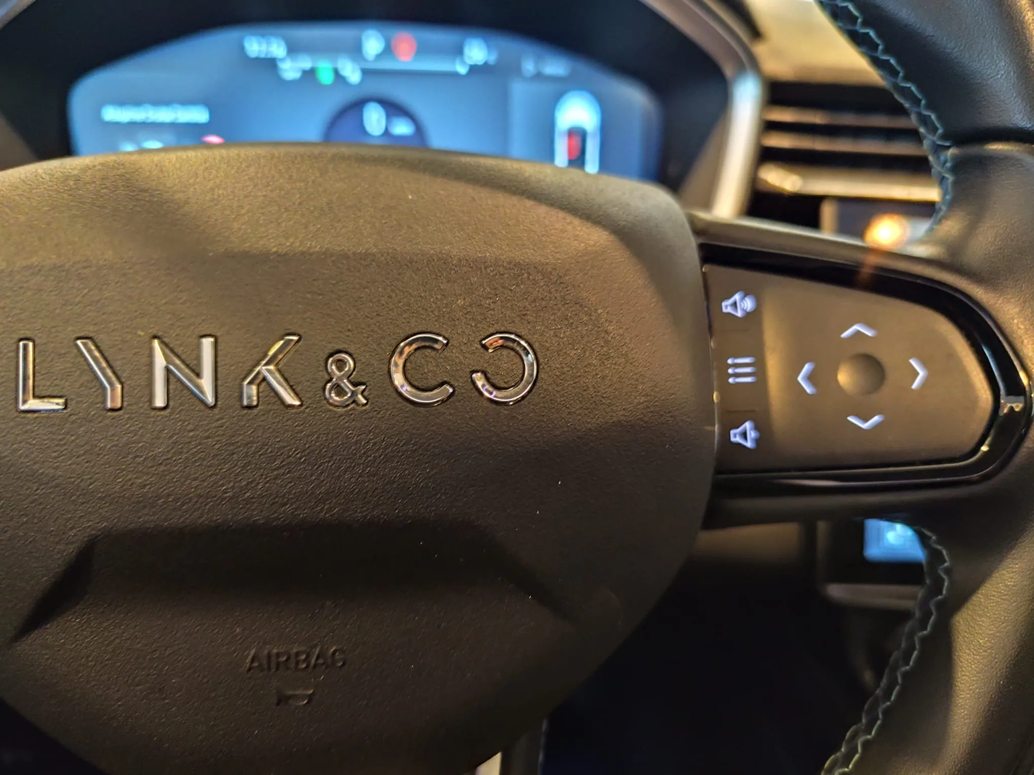 Lynk & Co 01 1.5 PHEV - foto 13