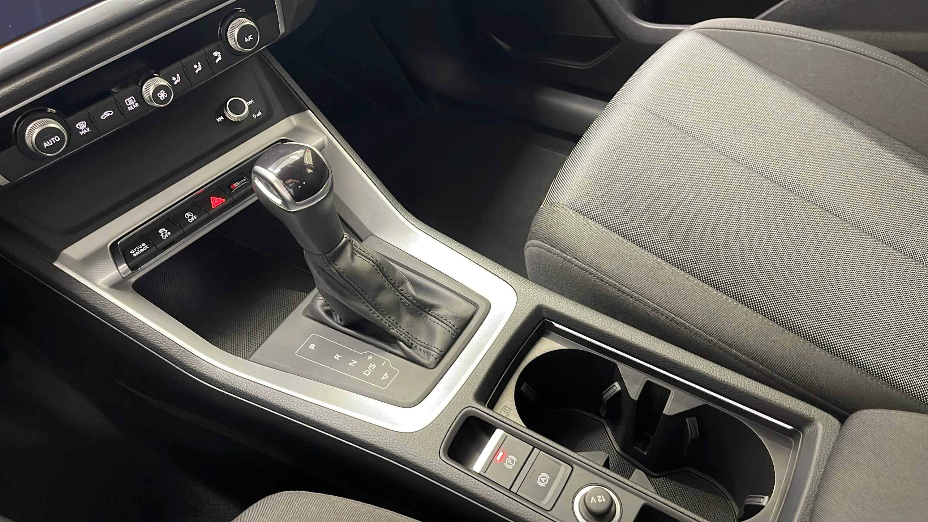 Audi Q3 Advanced 35 TDI S tronic - foto 16