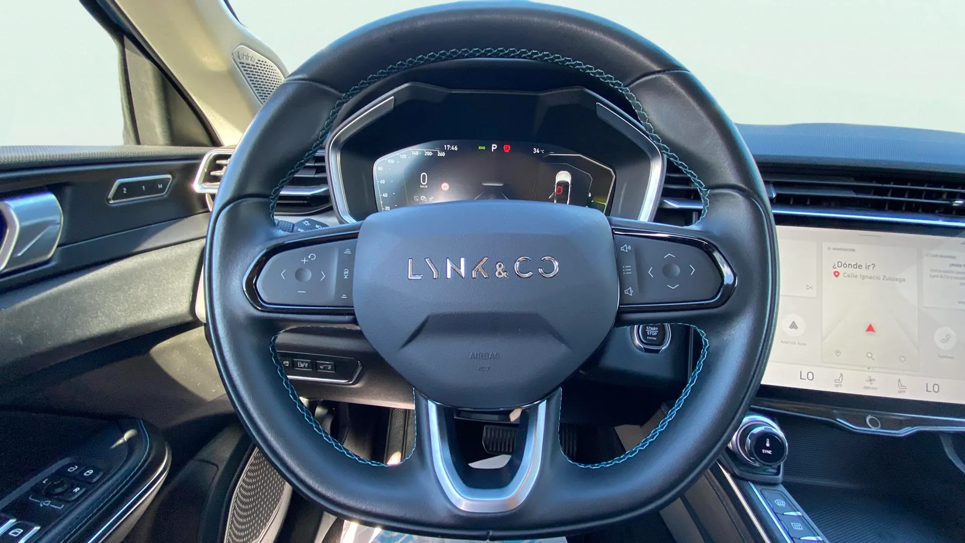 Lynk & Co 01 1.5 PHEV 6. - foto 11