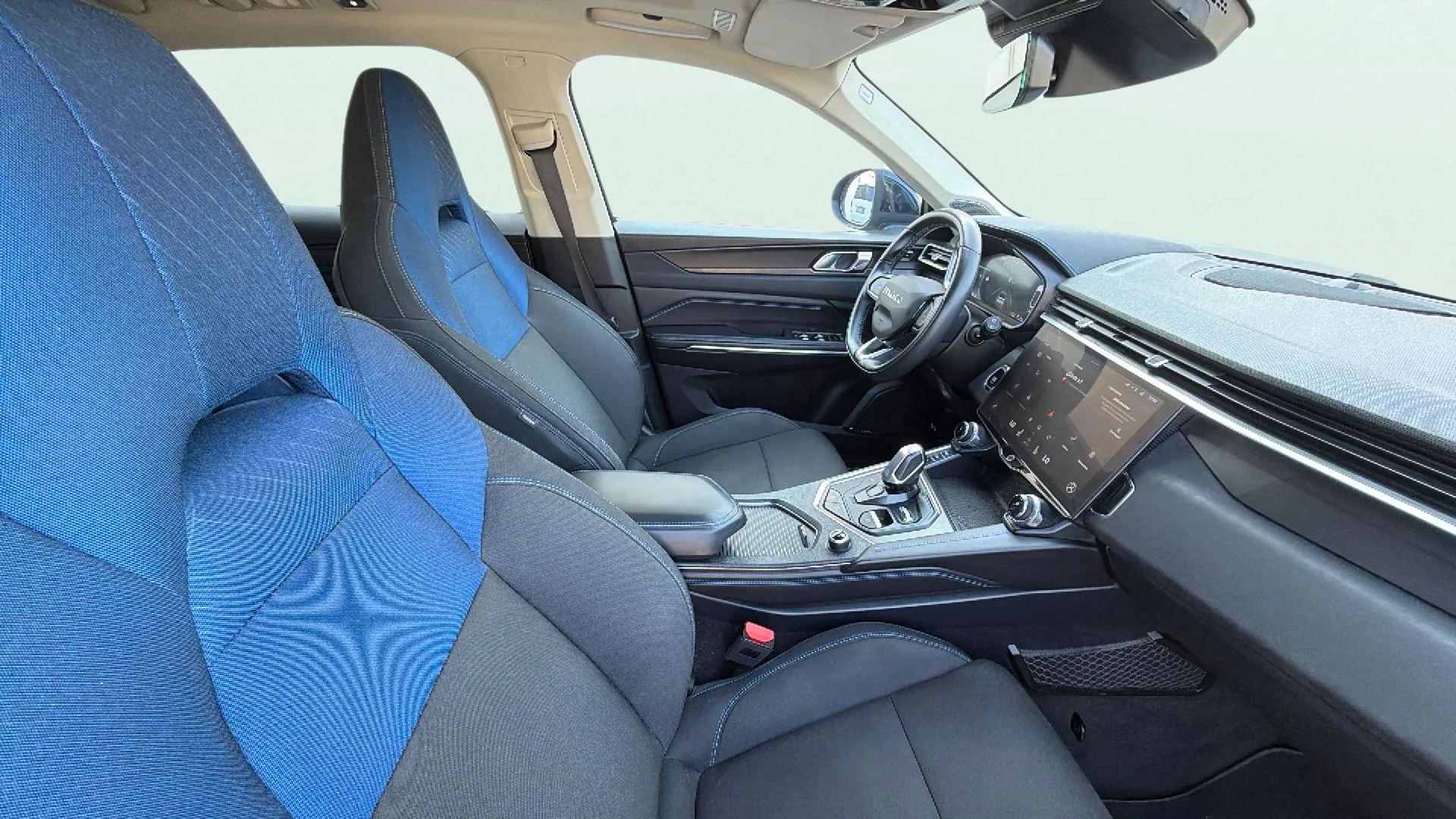 Lynk & Co 01 1.5 PHEV - foto 16