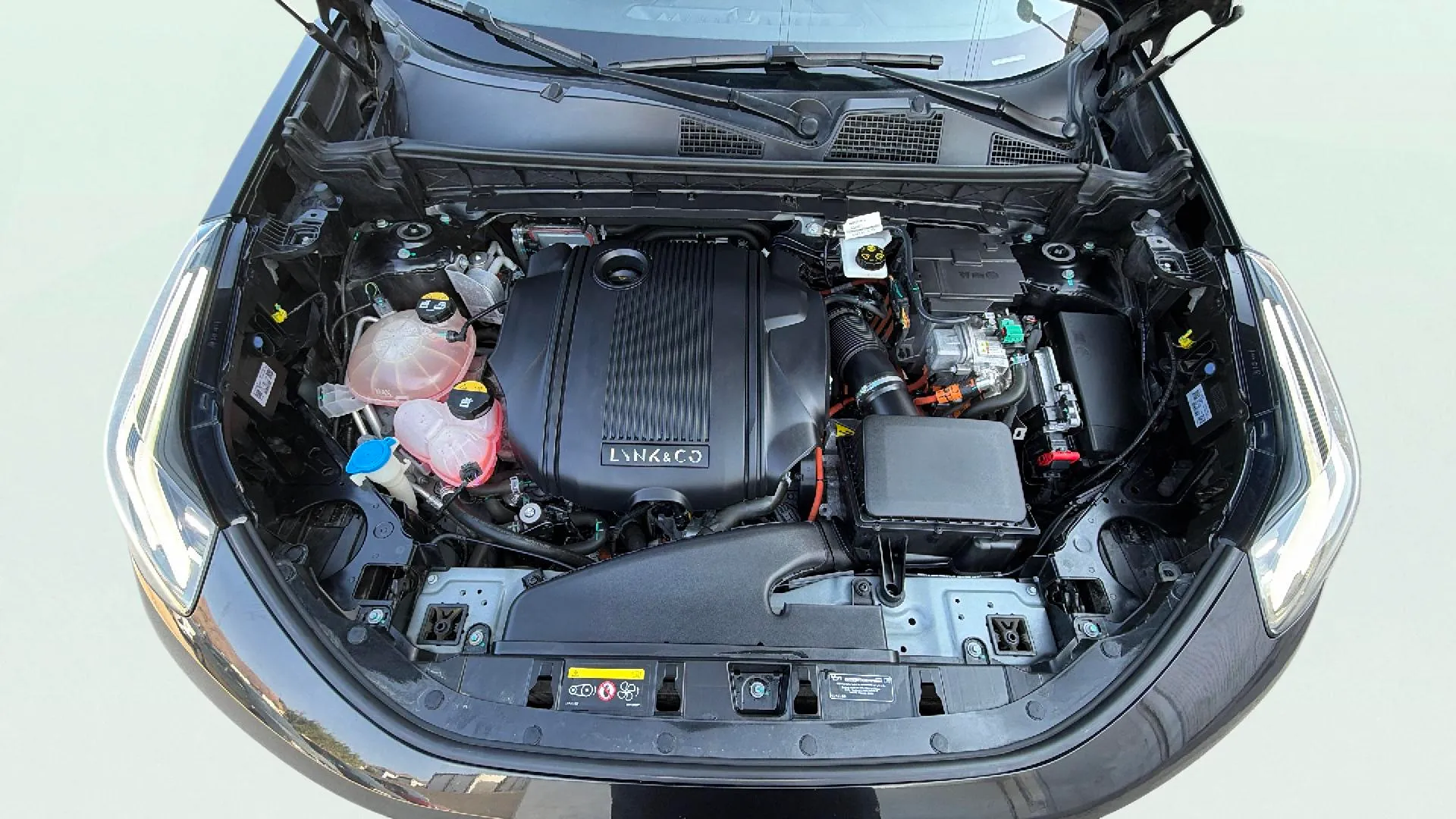 Lynk & Co 01 1.5 PHEV - foto 24