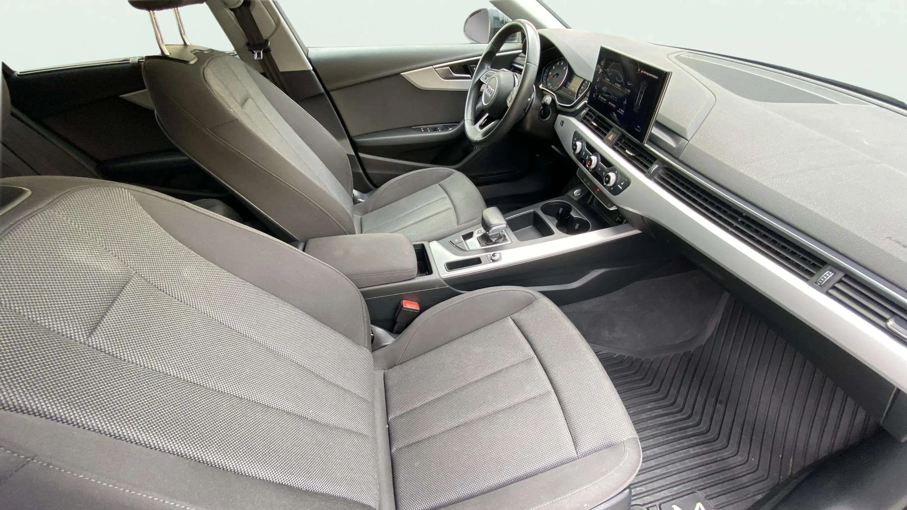 Audi A4 Avant Advanced 35 TDI S tronic - foto 16