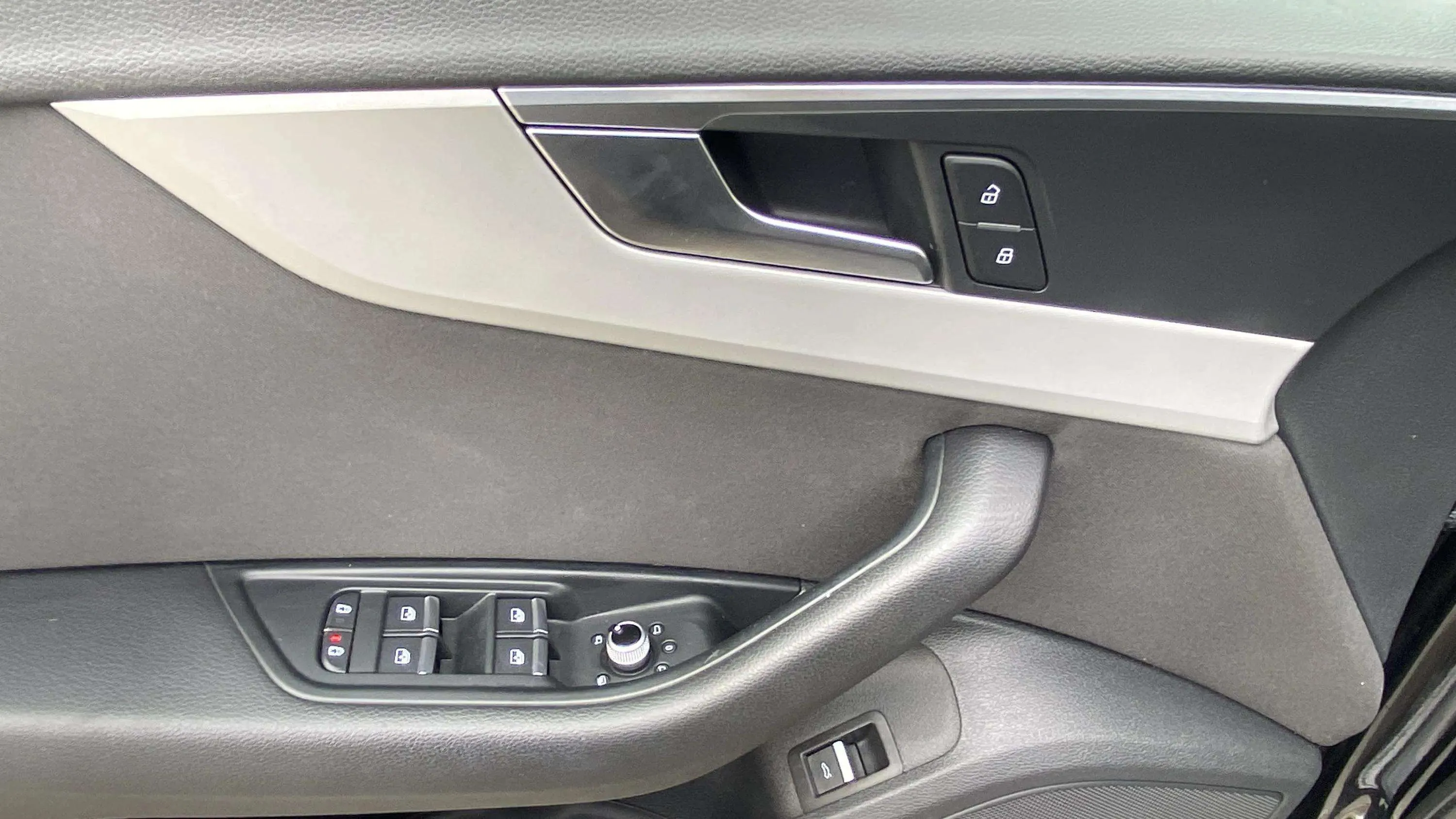Audi A4 Avant Advanced 35 TDI S tronic - foto 17