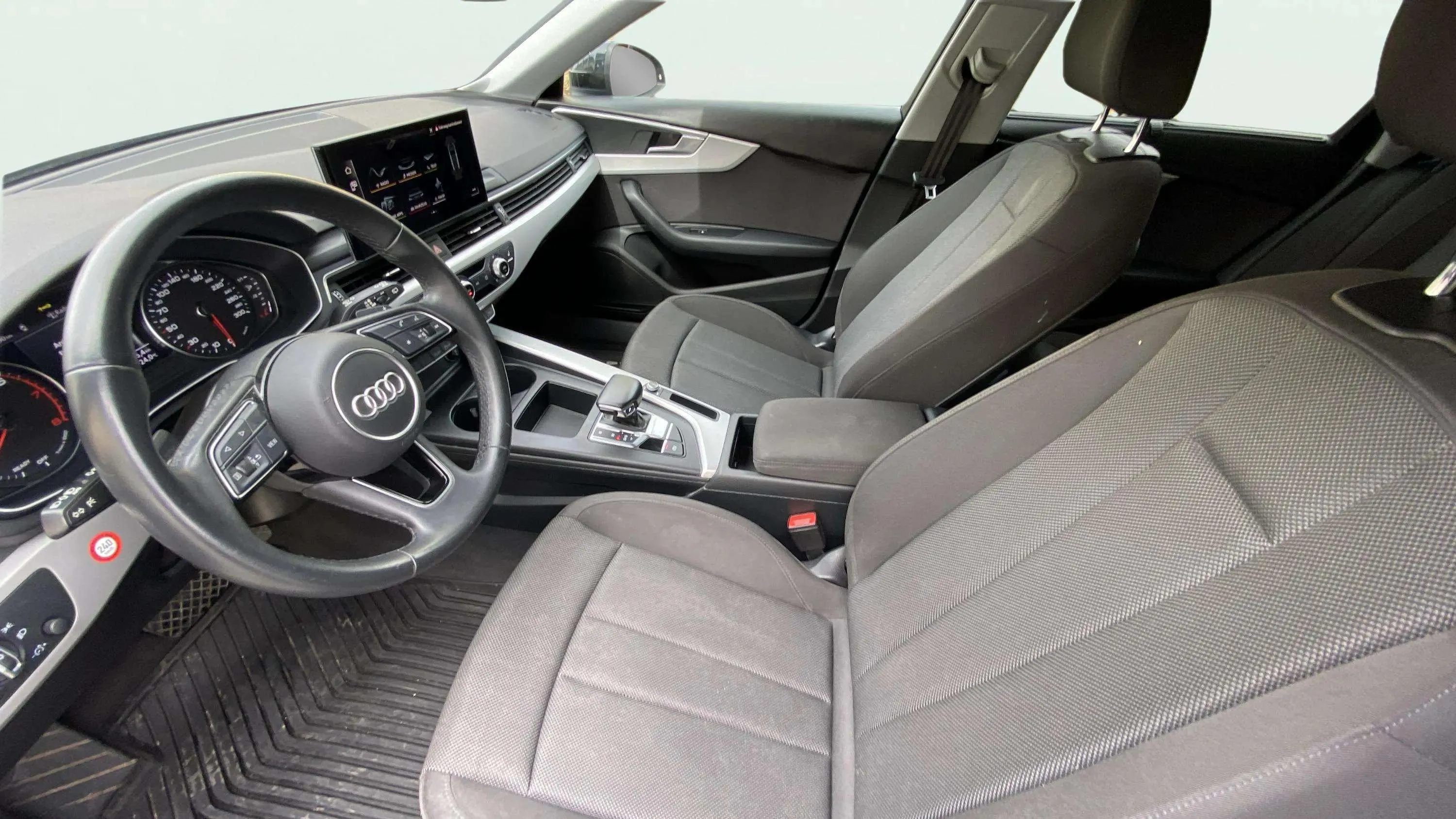 Audi A4 Avant Advanced 35 TDI S tronic - foto 12