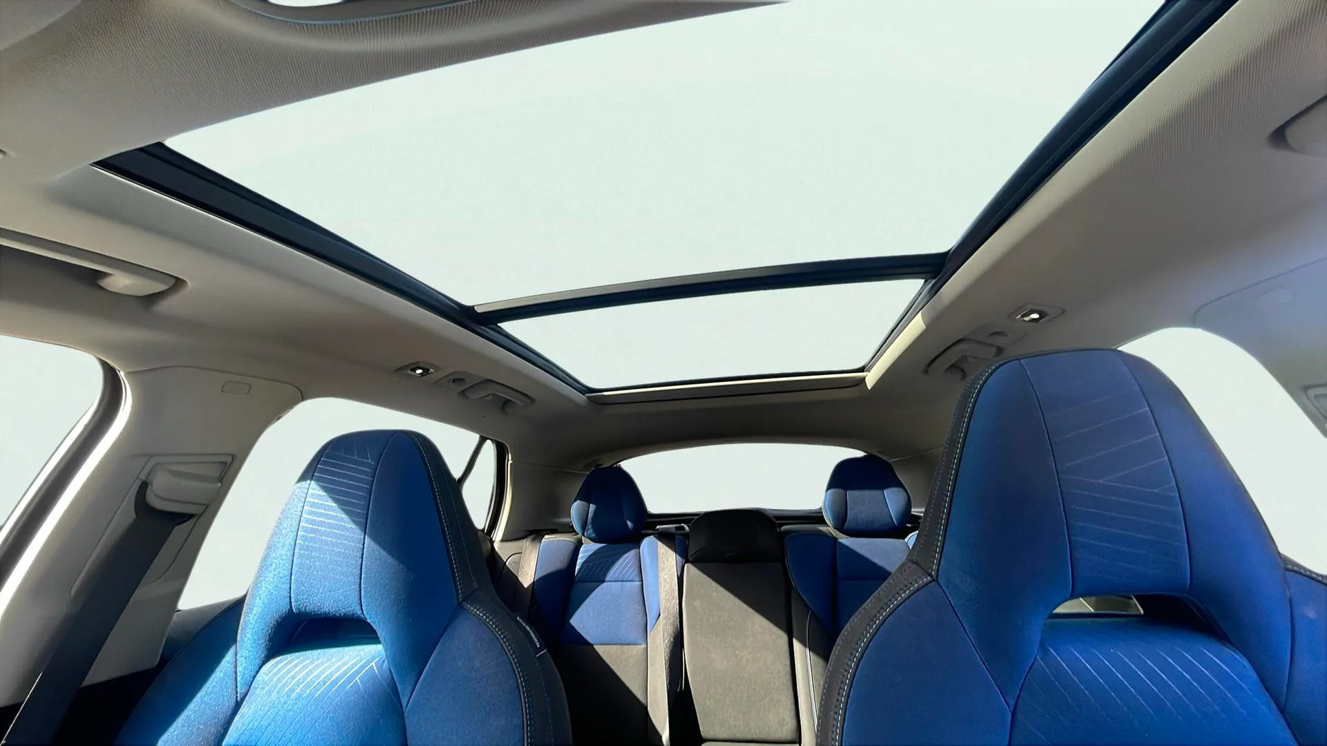 Lynk & Co 01 1.5 PHEV - foto 10