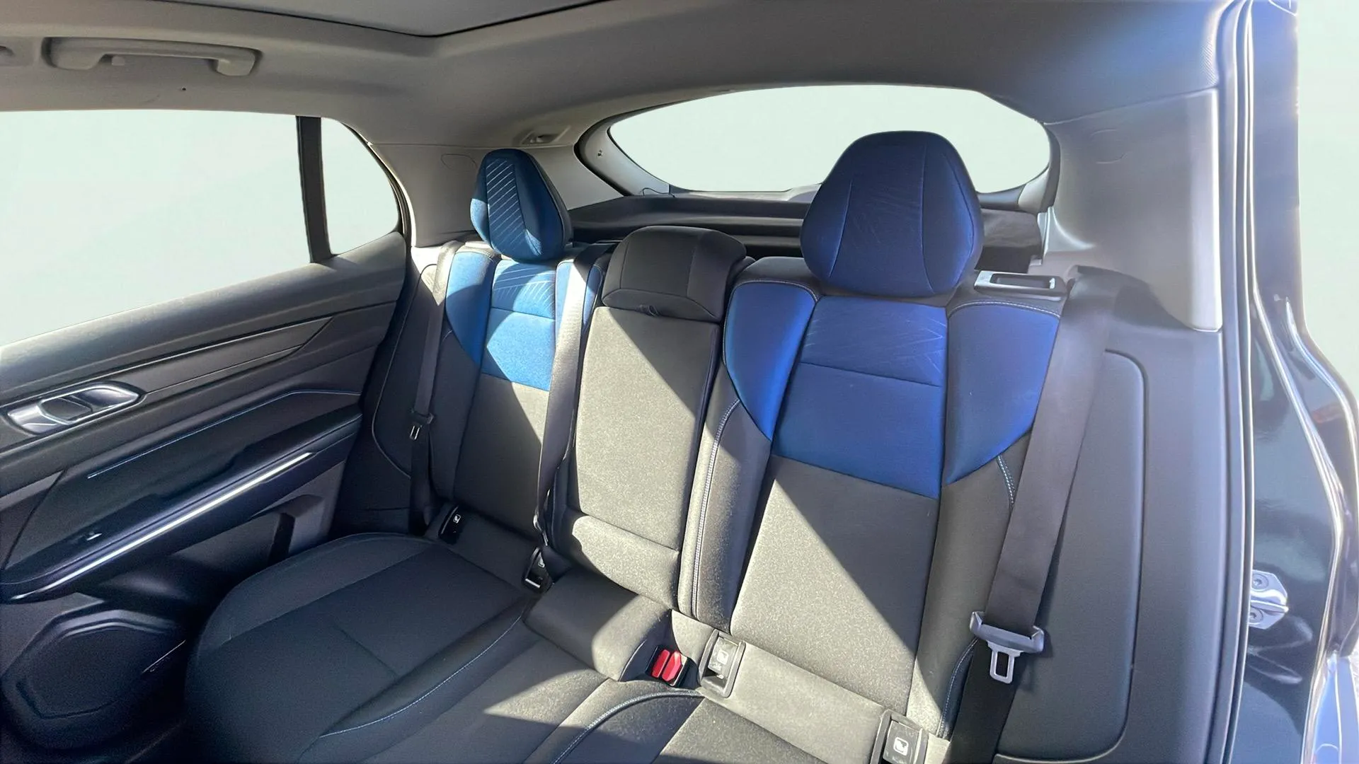 Lynk & Co 01 1.5 PHEV - foto 21