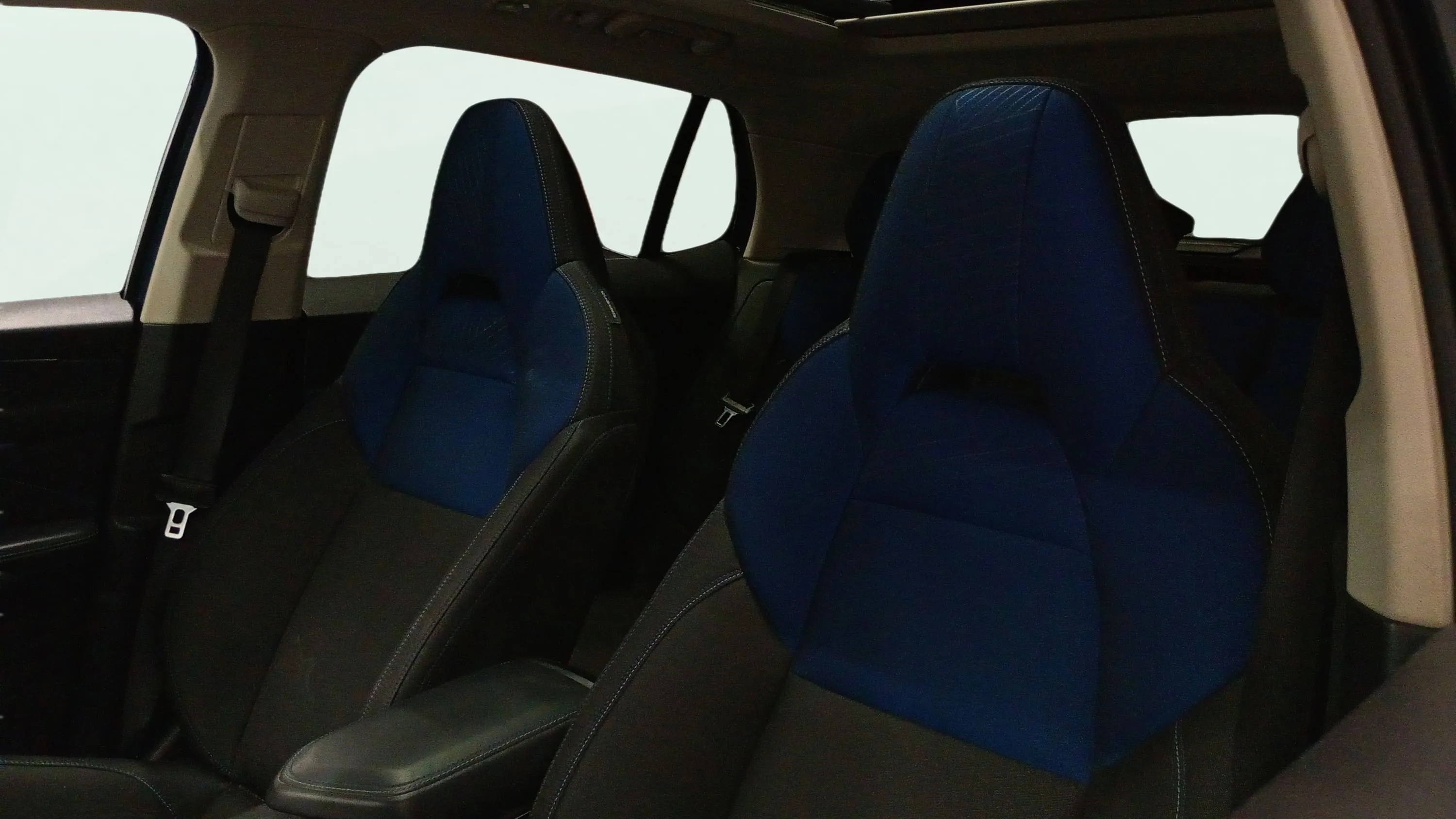 Lynk & Co 01 1.5 PHEV - foto 18